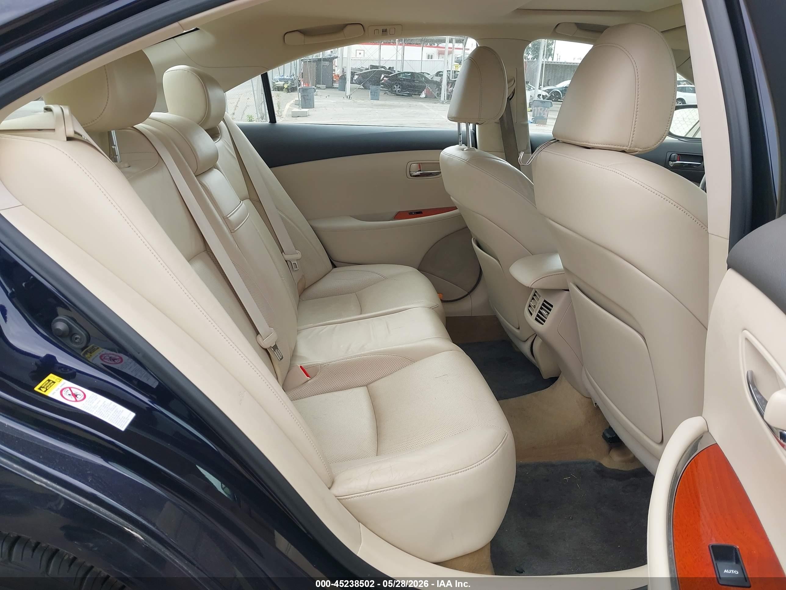 2010 Lexus Es 350   Black vin: JTHBK1EG0A2376183