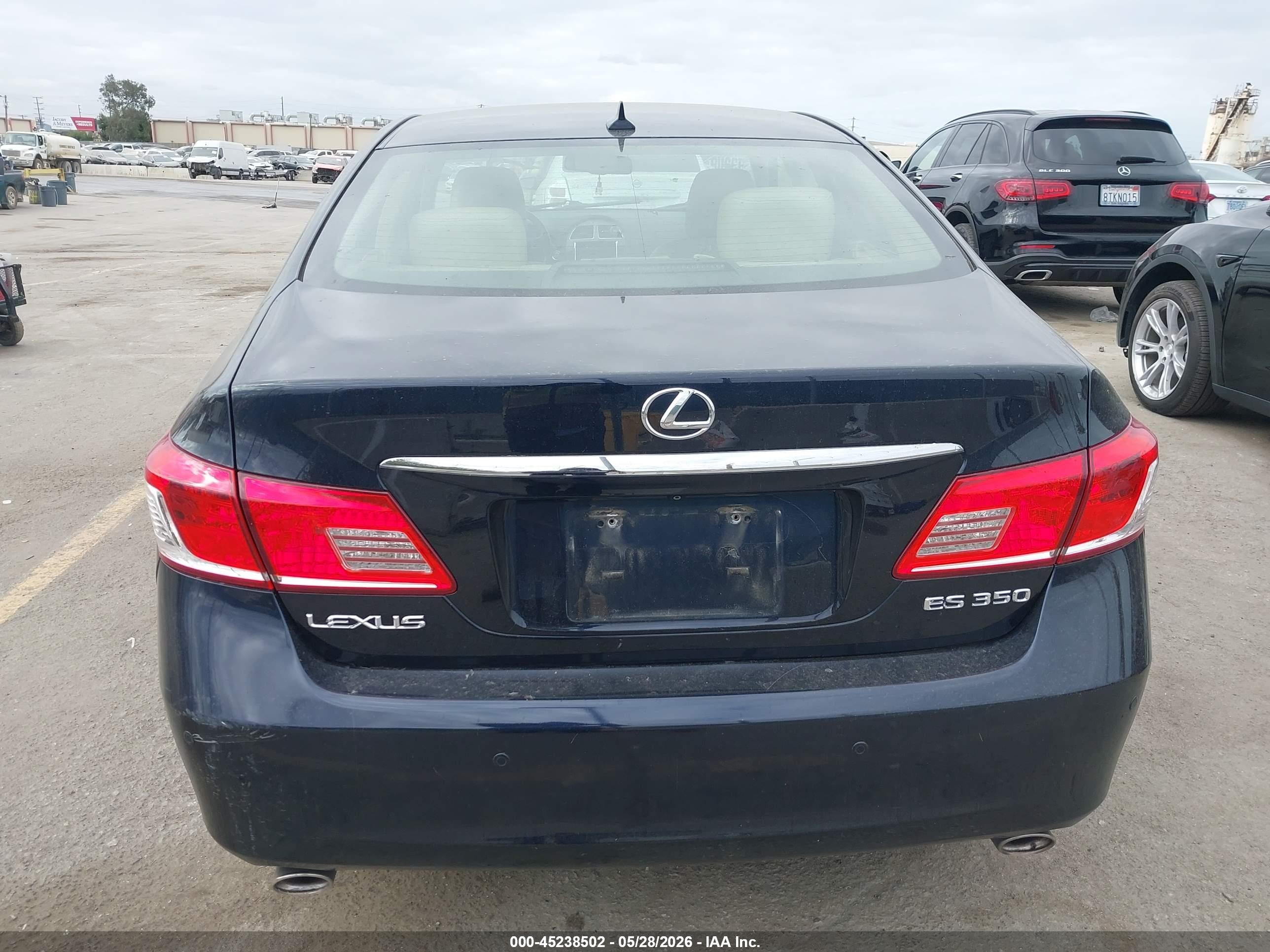 2010 Lexus Es 350   Black vin: JTHBK1EG0A2376183