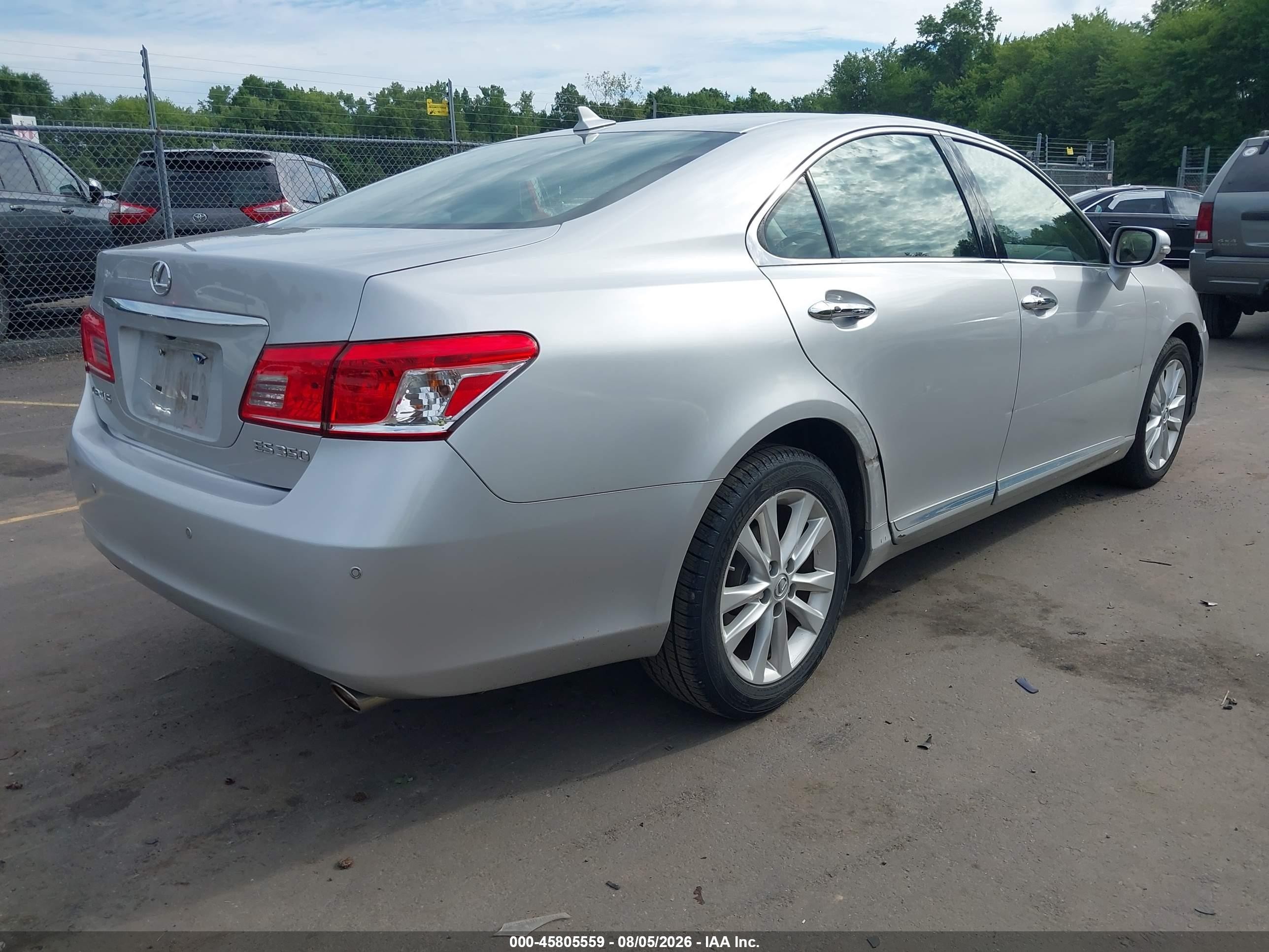 2010 Lexus Es 350 Silver vin: JTHBK1EG0A2390908