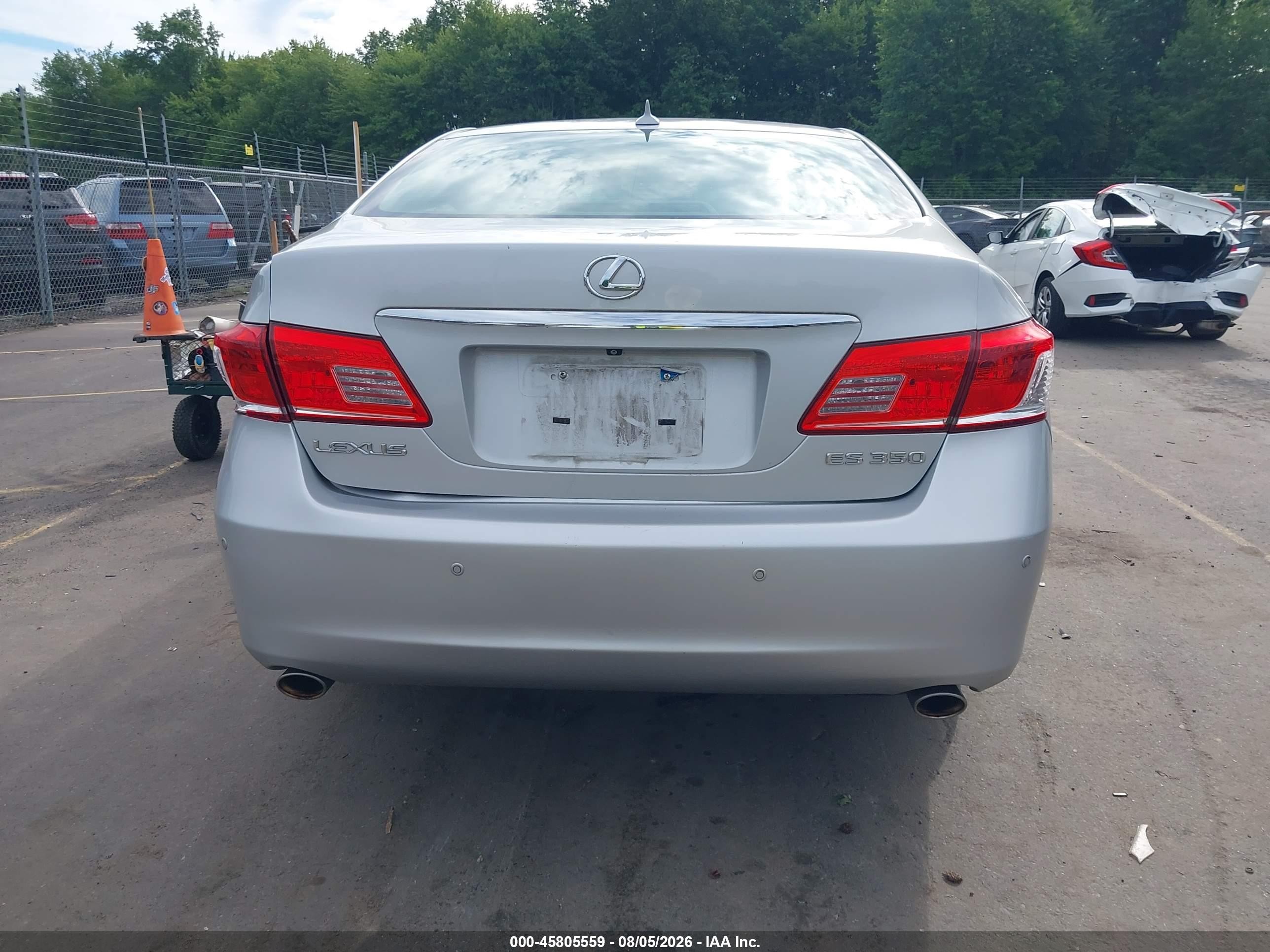 2010 Lexus Es 350 Silver vin: JTHBK1EG0A2390908