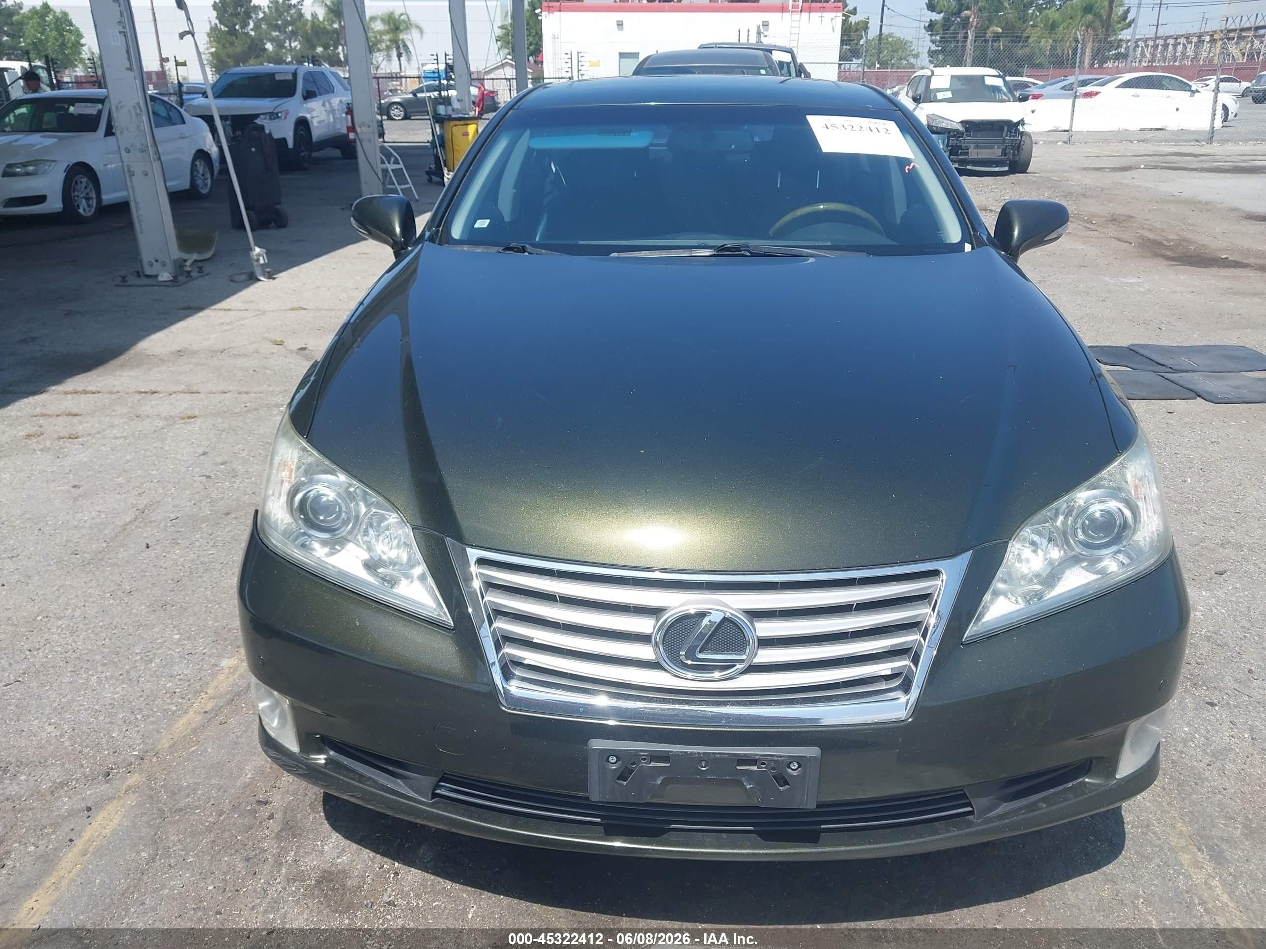 2010 Lexus Es 350   Green vin: JTHBK1EG0A2392142