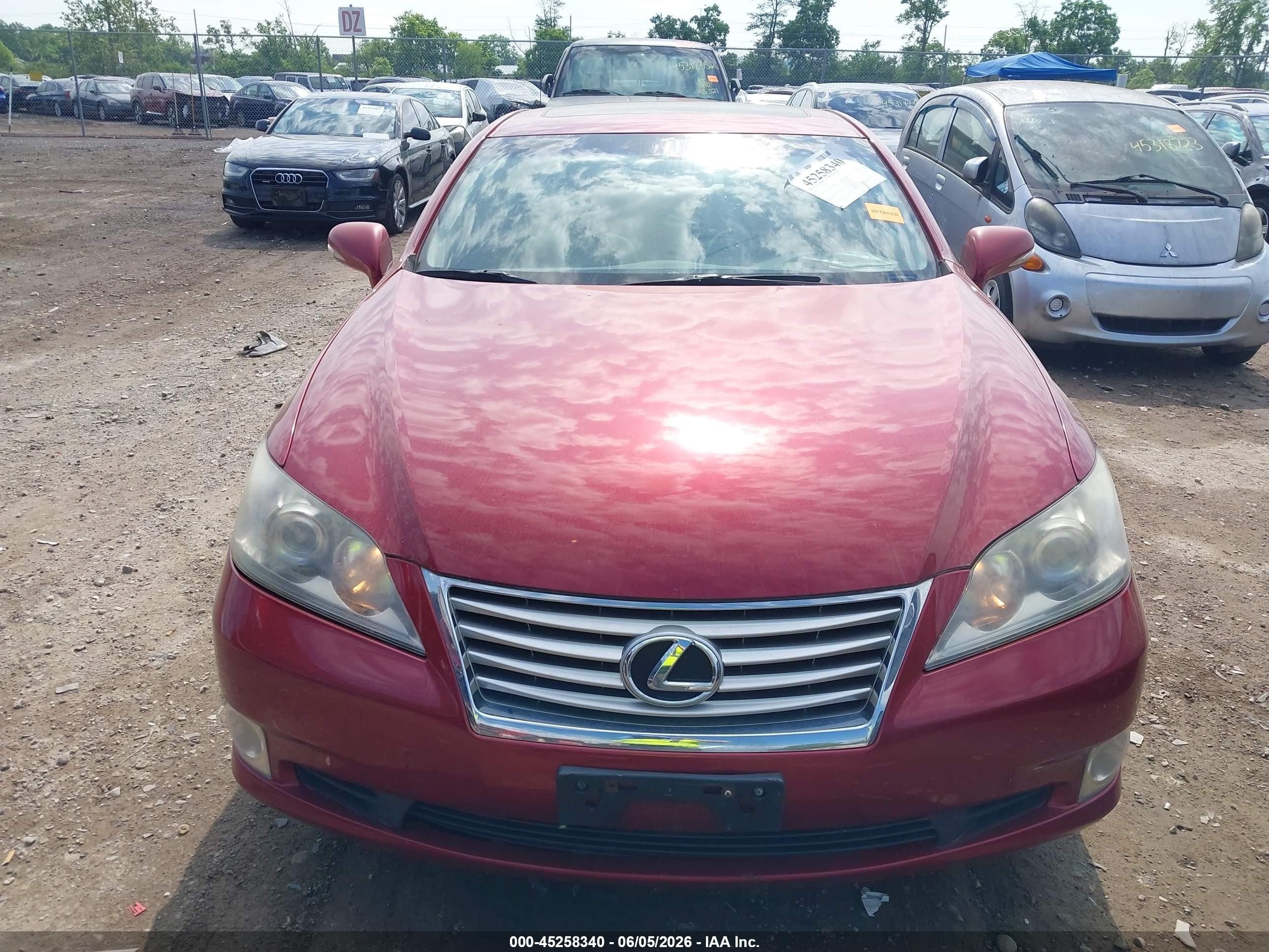 2010 Lexus Es 350 Красный vin: JTHBK1EG0A2410879