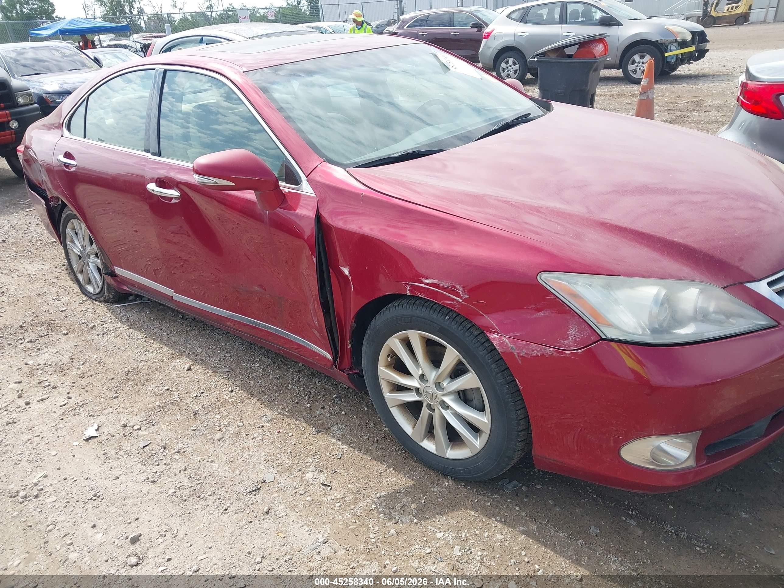 2010 Lexus Es 350 Красный vin: JTHBK1EG0A2410879