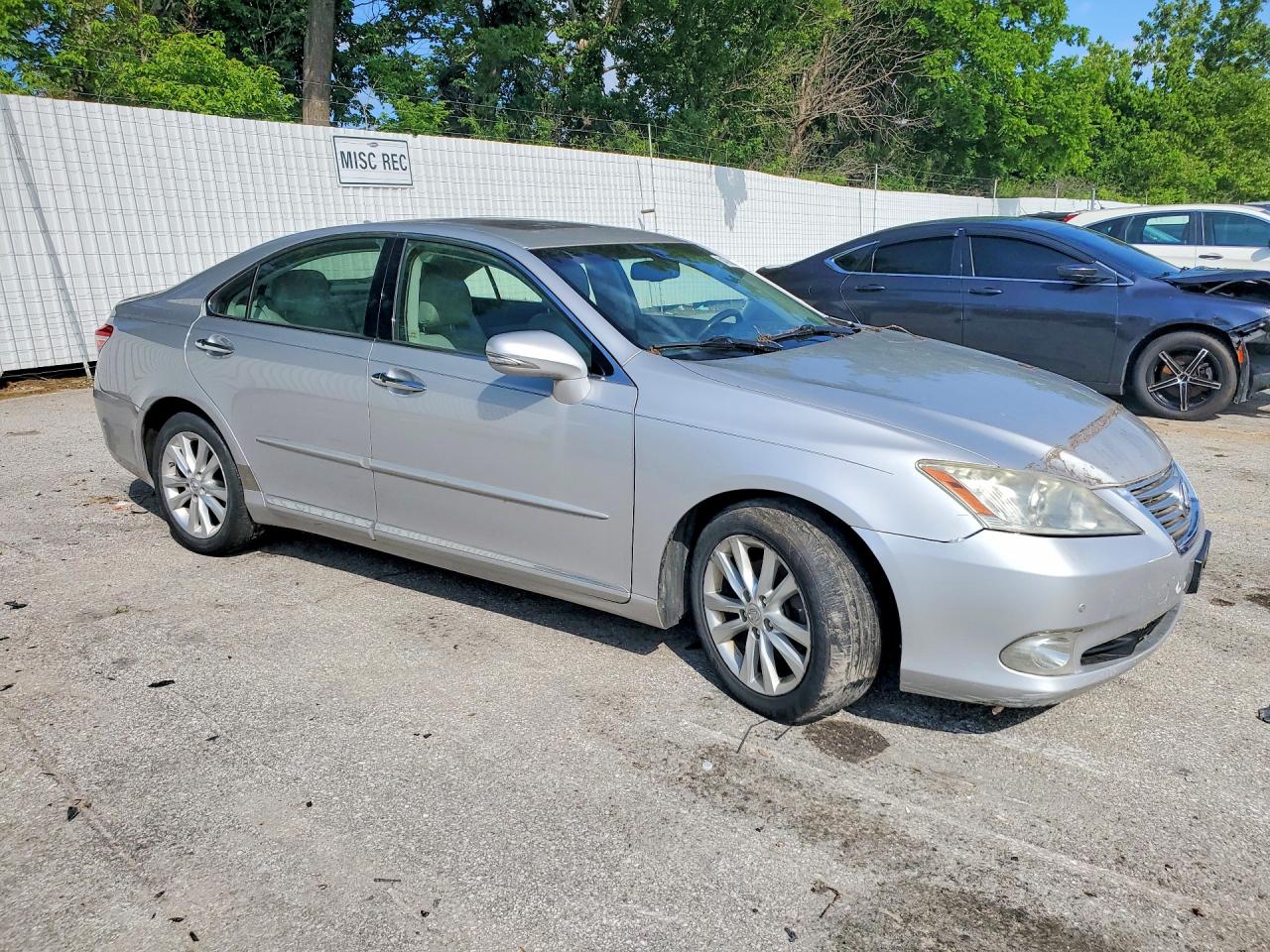 2011 Lexus Es 350 Silver vin: JTHBK1EG0B2420541