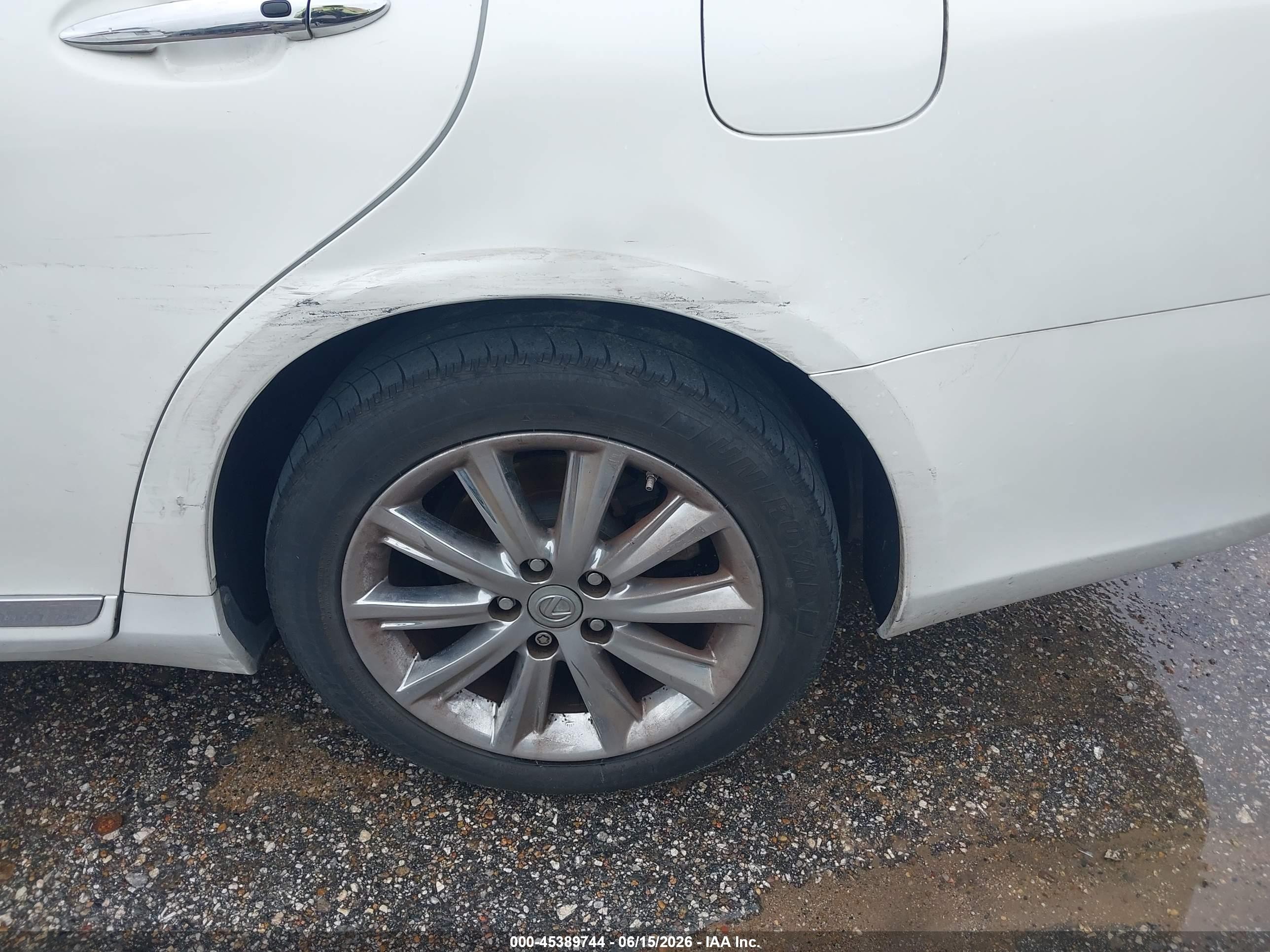 2011 Lexus Es 350   White vin: JTHBK1EG0B2445357