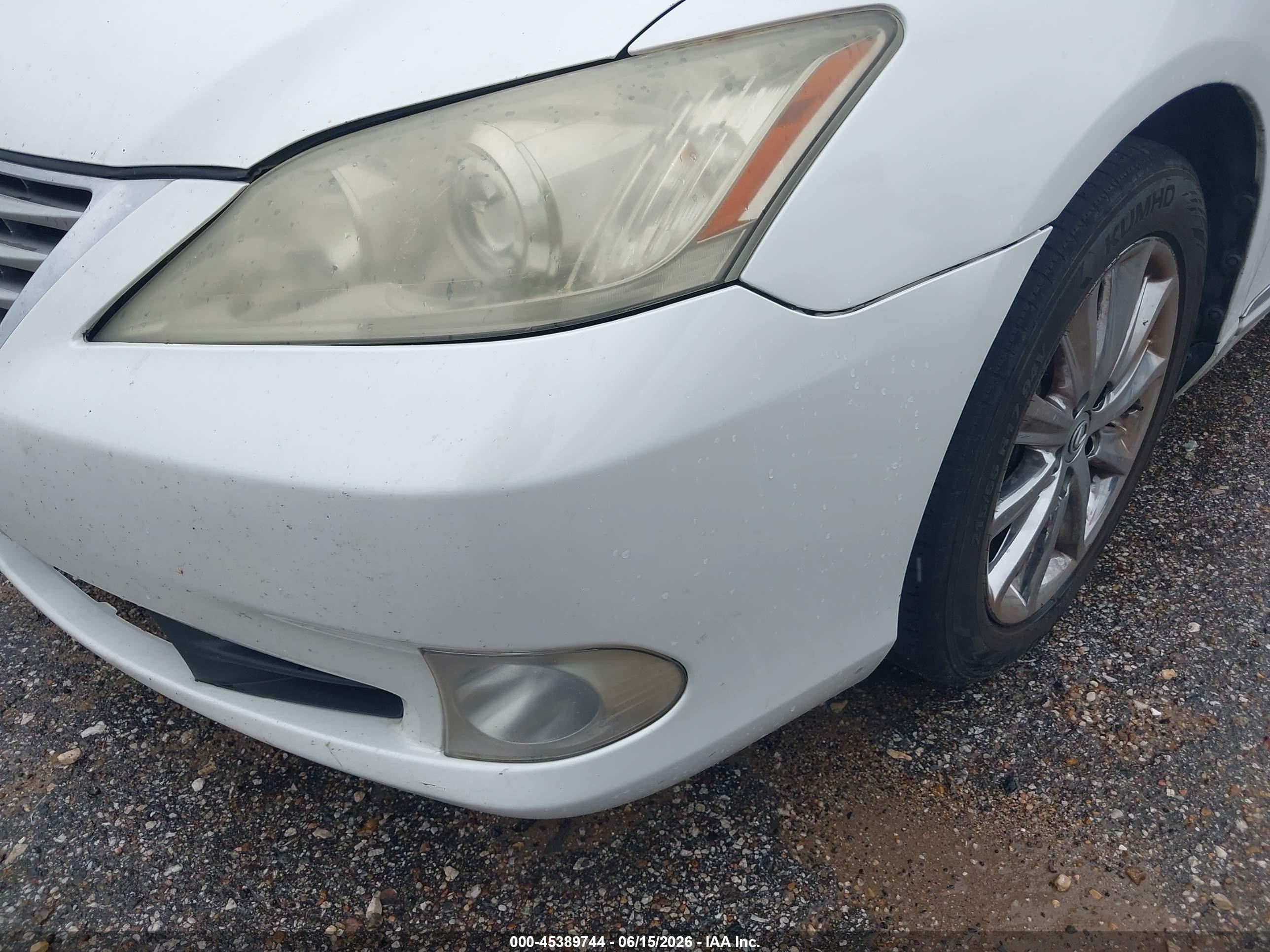 2011 Lexus Es 350   White vin: JTHBK1EG0B2445357