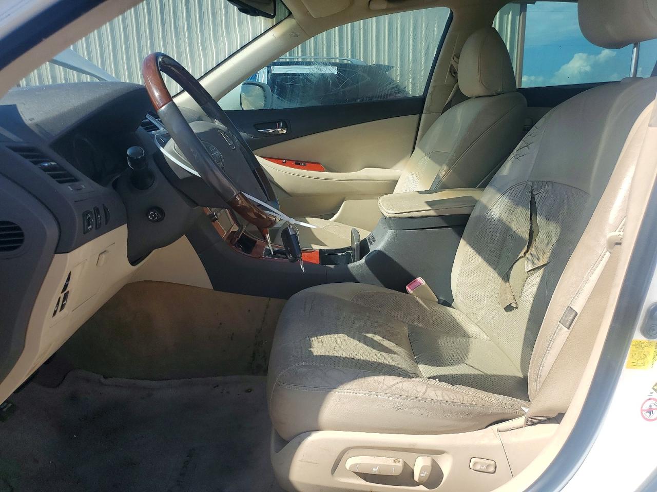 2011 Lexus Es 350 Белый vin: JTHBK1EG0B2447240