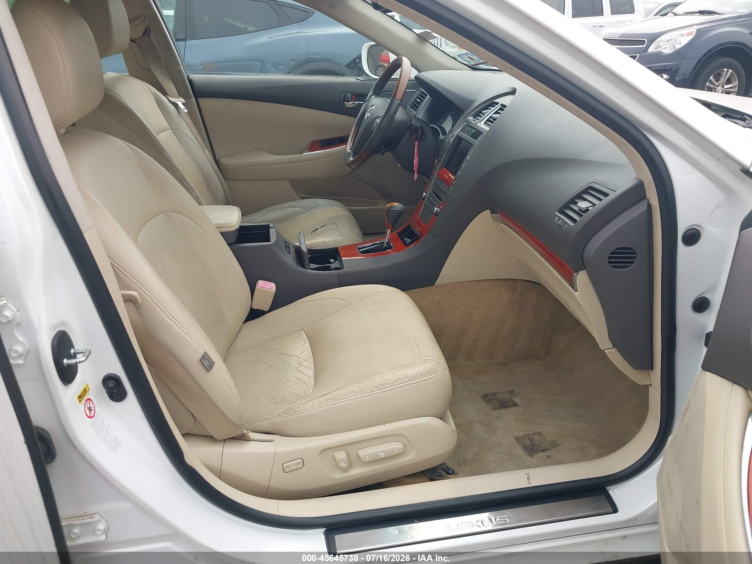 2011 Lexus Es 350   Белый vin: JTHBK1EG0B2449179