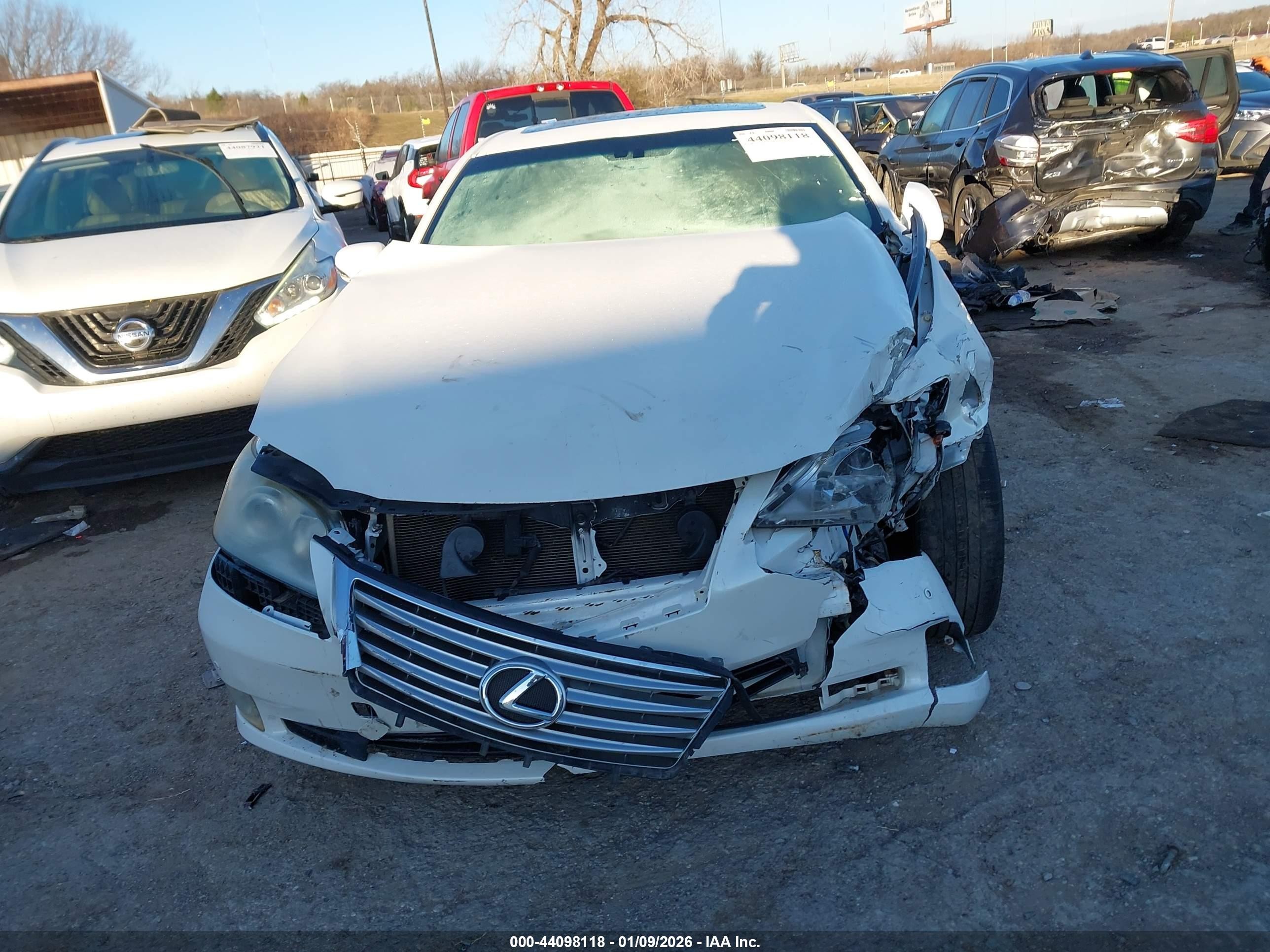 2011 Lexus Es 350   White vin: JTHBK1EG0B2457041