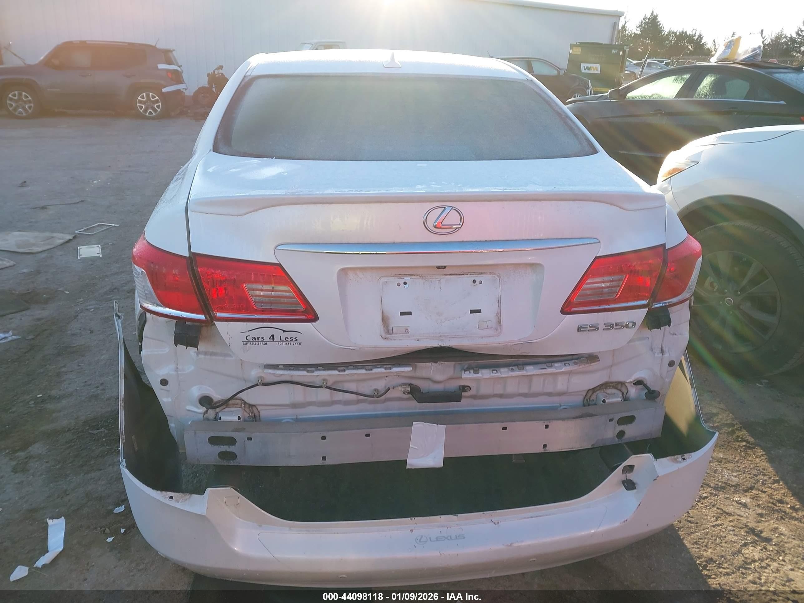 2011 Lexus Es 350   White vin: JTHBK1EG0B2457041