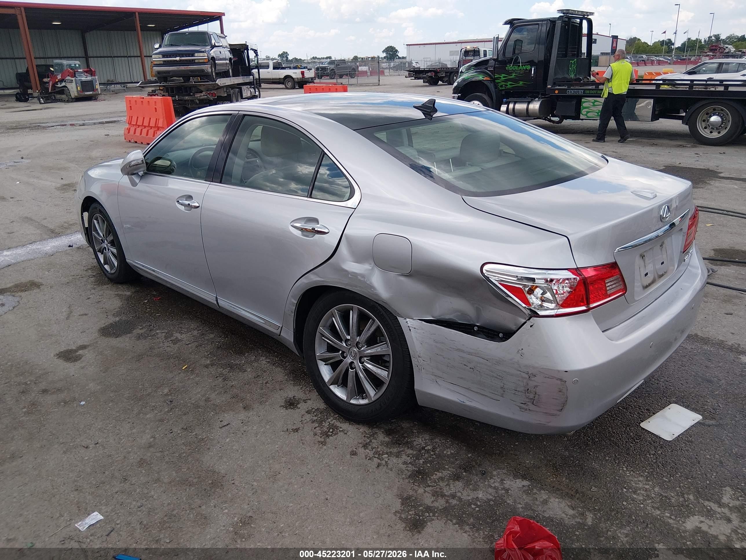 2011 Lexus Es 350   Silver vin: JTHBK1EG0B2466029