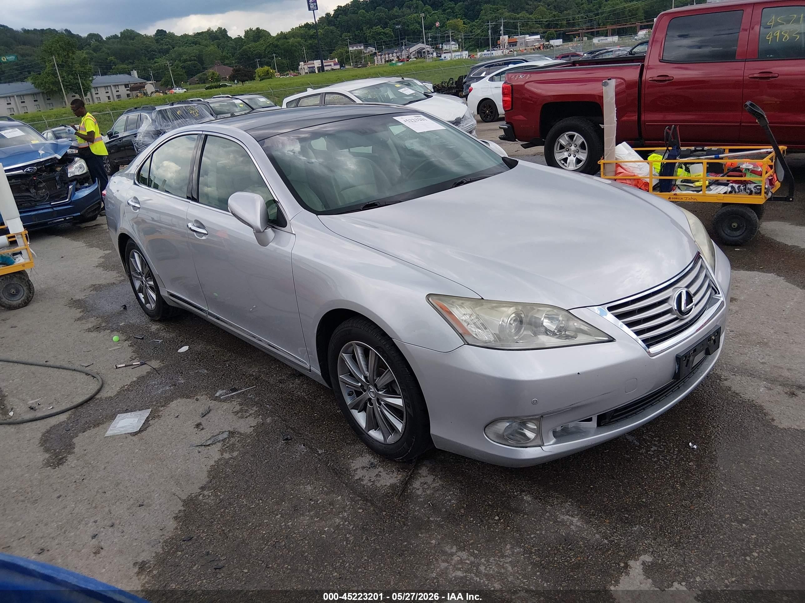 2011 Lexus Es 350   Silver vin: JTHBK1EG0B2466029