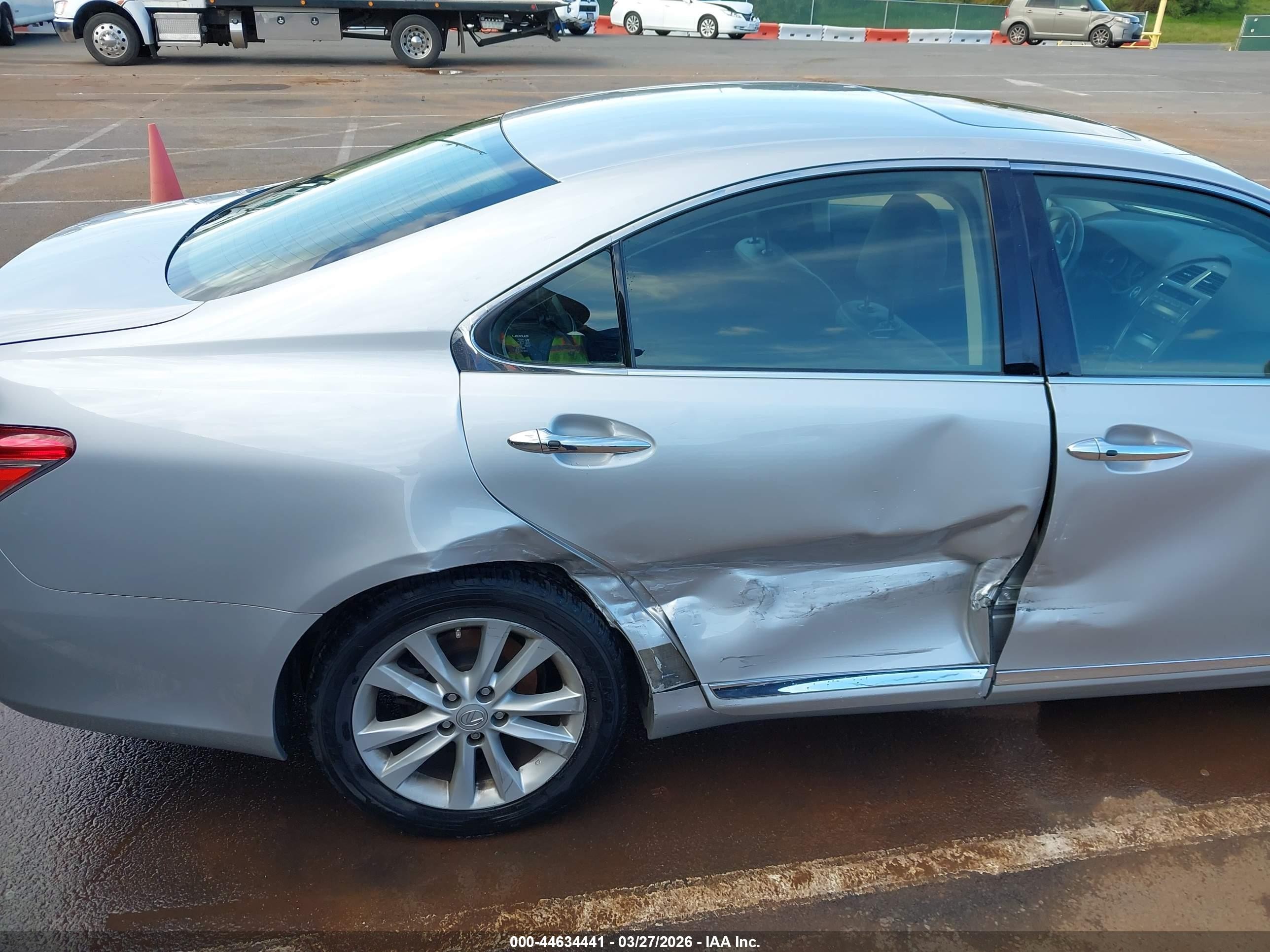 2012 Lexus Es 350   Silver vin: JTHBK1EG0C2484807