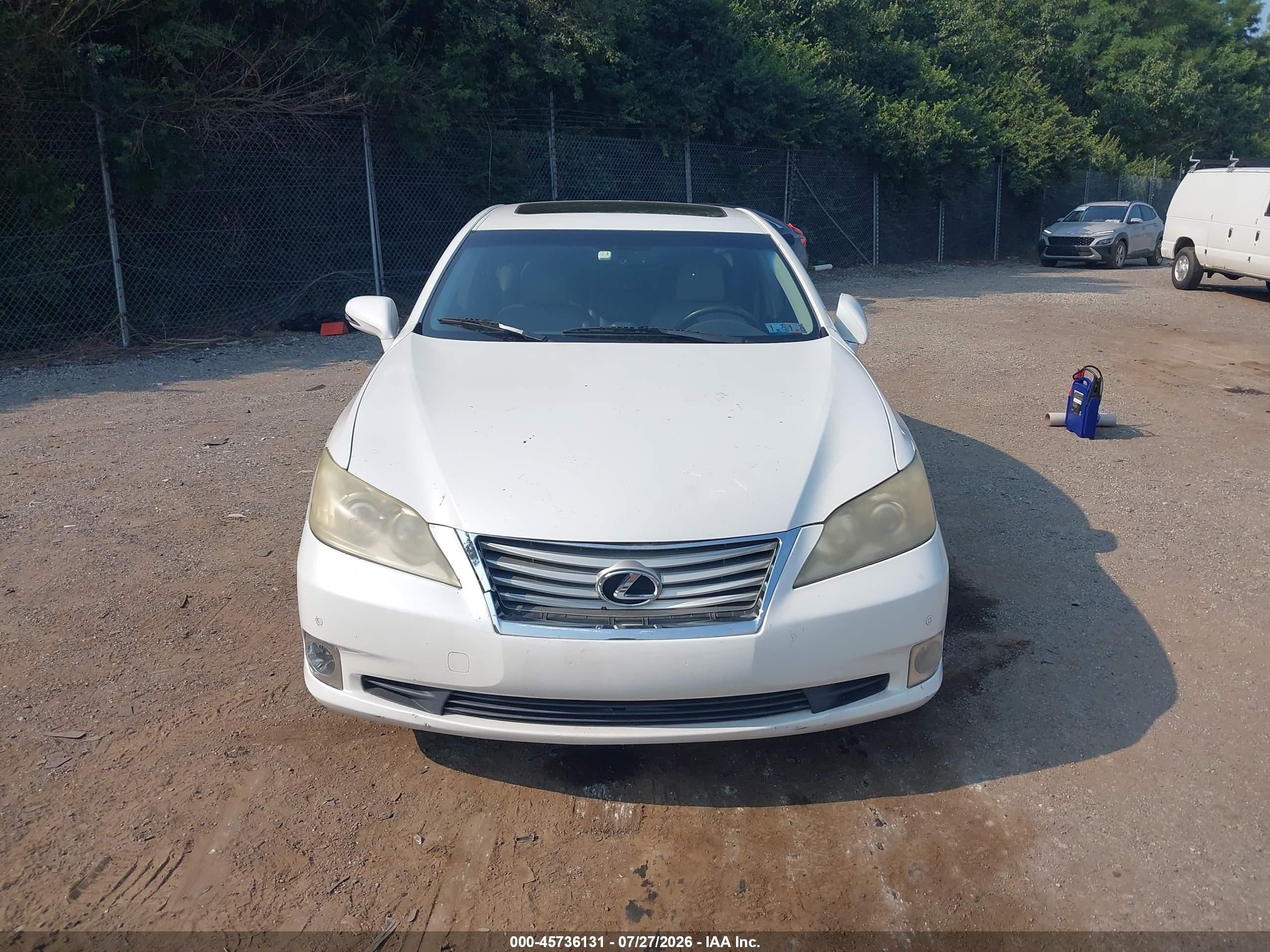 2012 Lexus Es 350   White vin: JTHBK1EG0C2492941