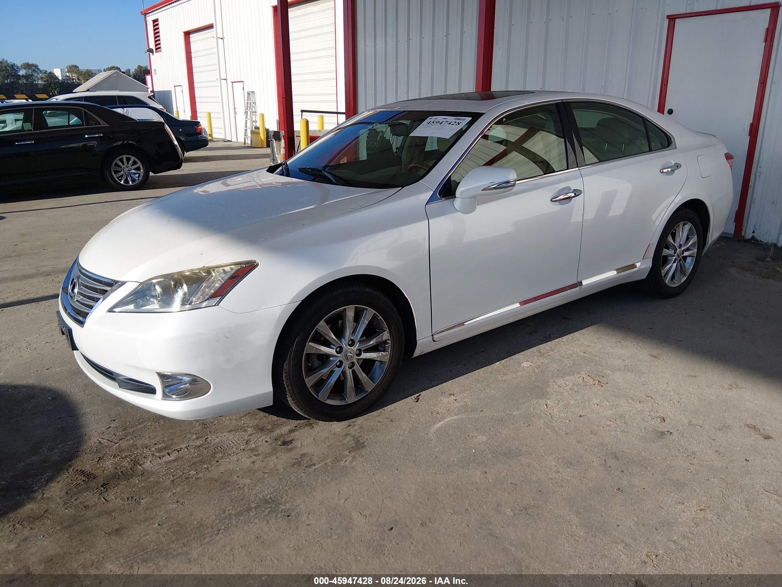 2012 Lexus Es 350   White vin: JTHBK1EG0C2513013