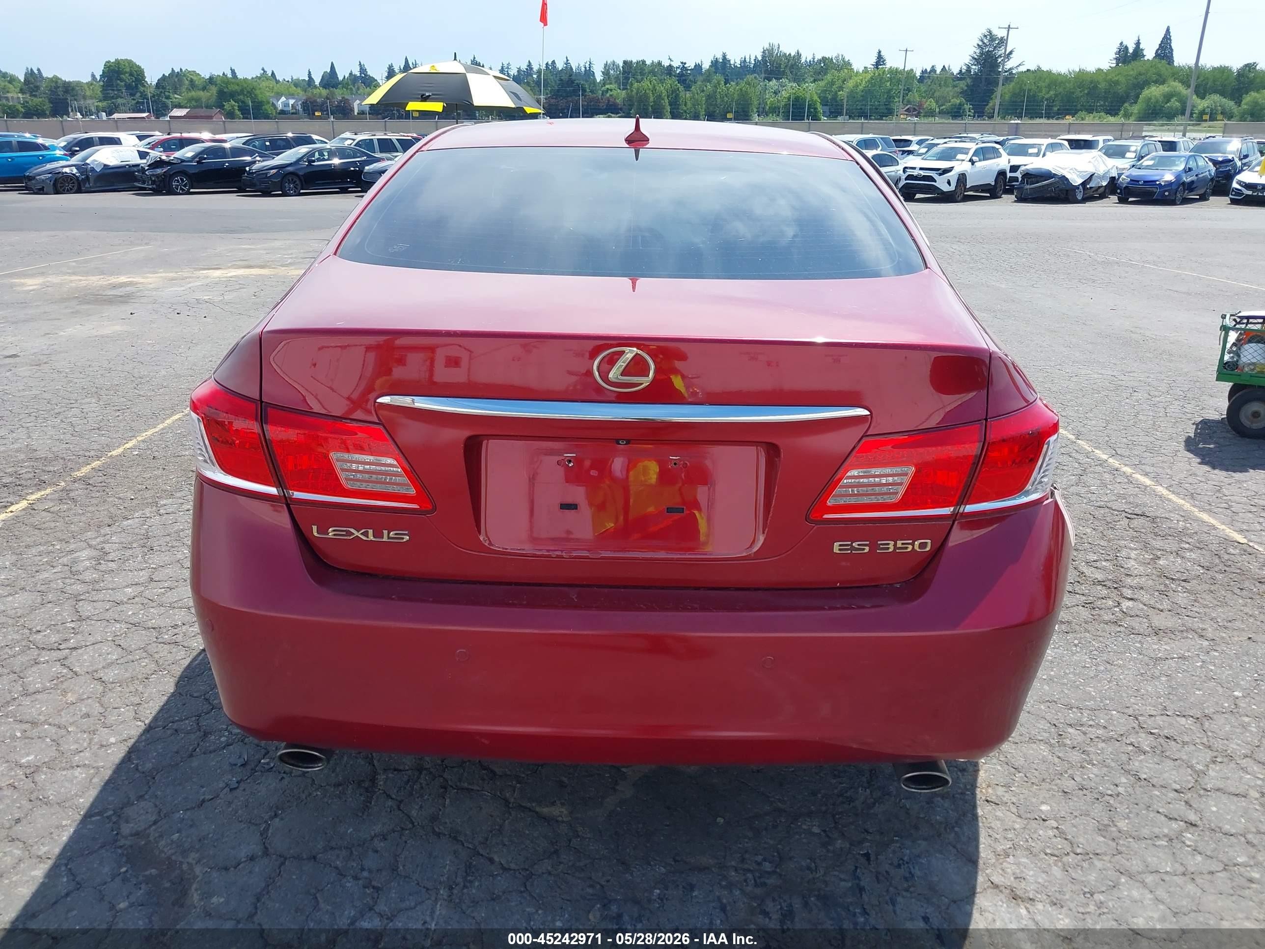 2010 Lexus Es 350   Red vin: JTHBK1EG1A2347422