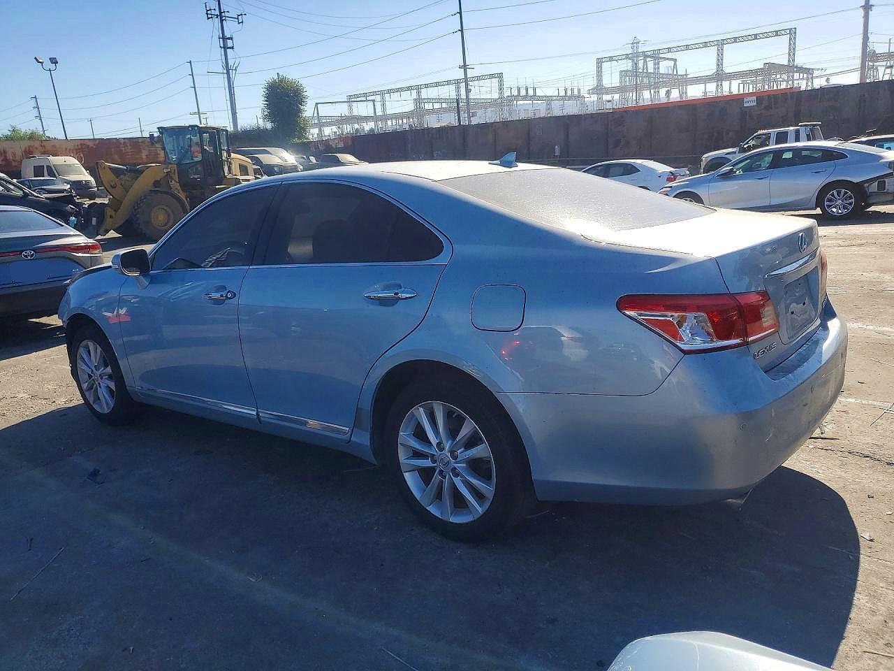 2010 Lexus Es 350 Blue vin: JTHBK1EG1A2378072