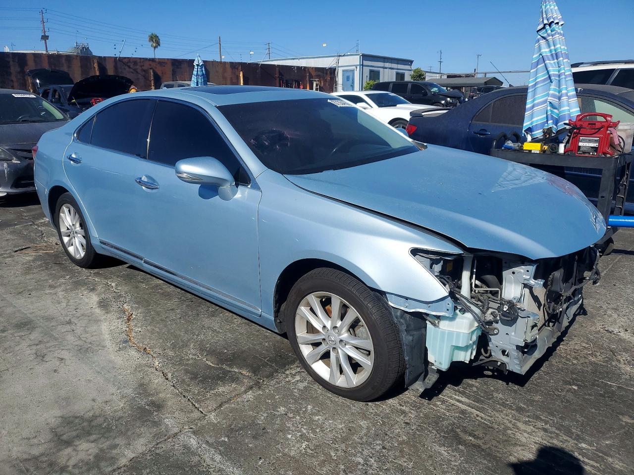 2010 Lexus Es 350 Blue vin: JTHBK1EG1A2378072
