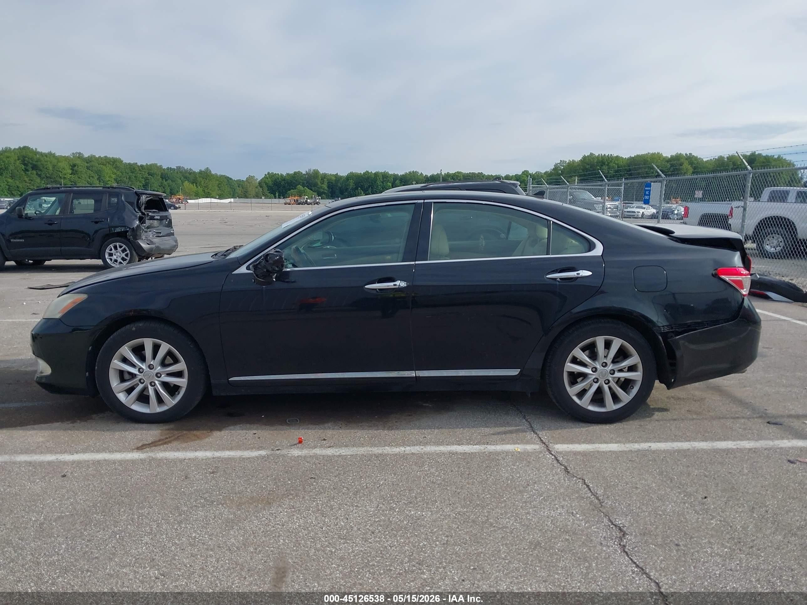 2010 Lexus Es 350 Black vin: JTHBK1EG1A2406193