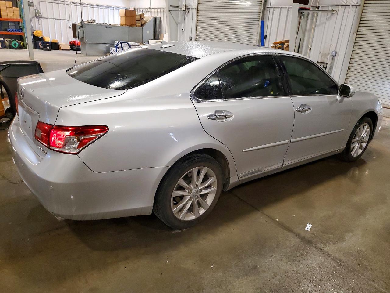 2010 Lexus Es 350 Silver vin: JTHBK1EG1A2409496
