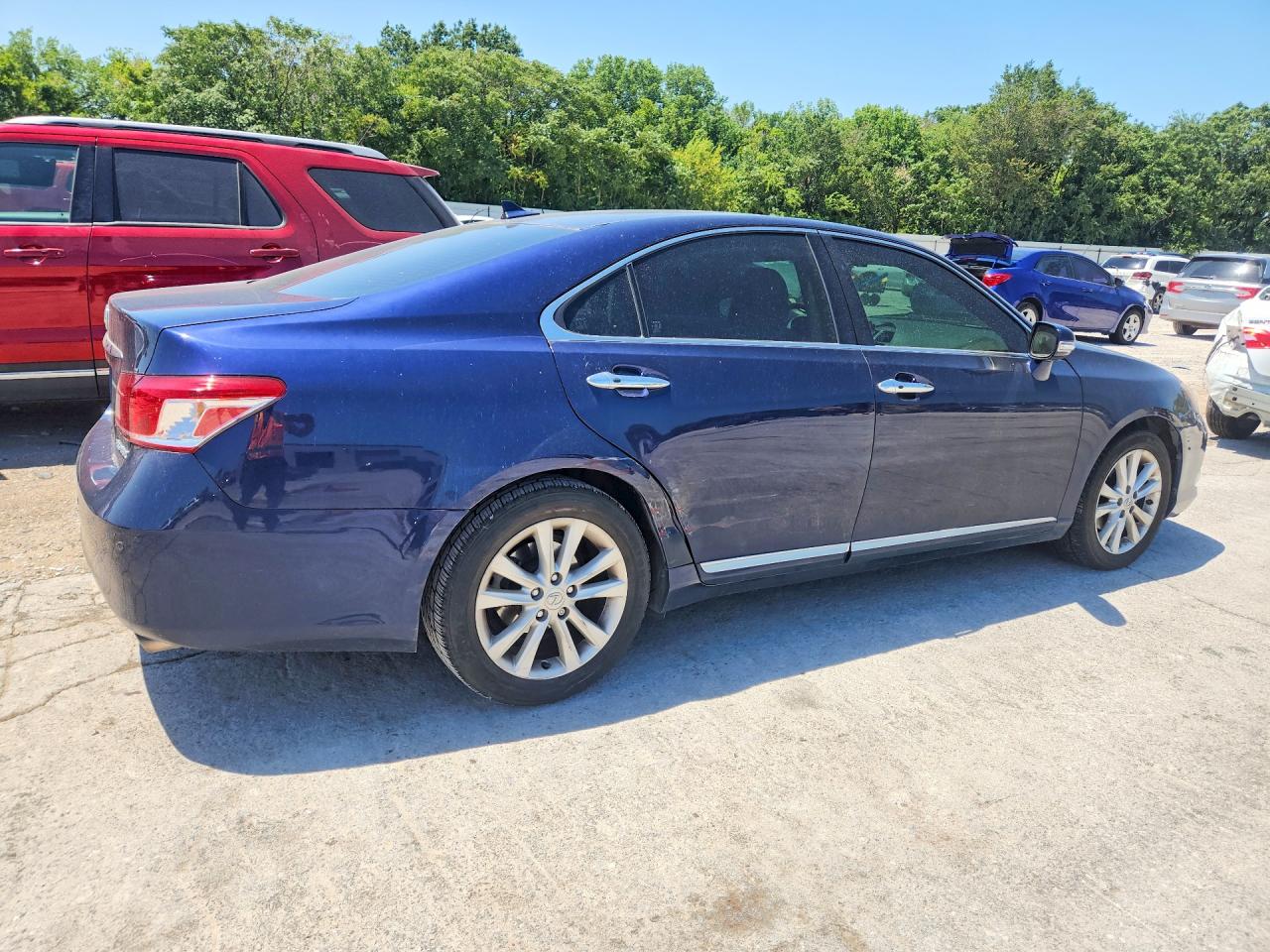 2011 Lexus Es 350 Blue vin: JTHBK1EG1B2437722