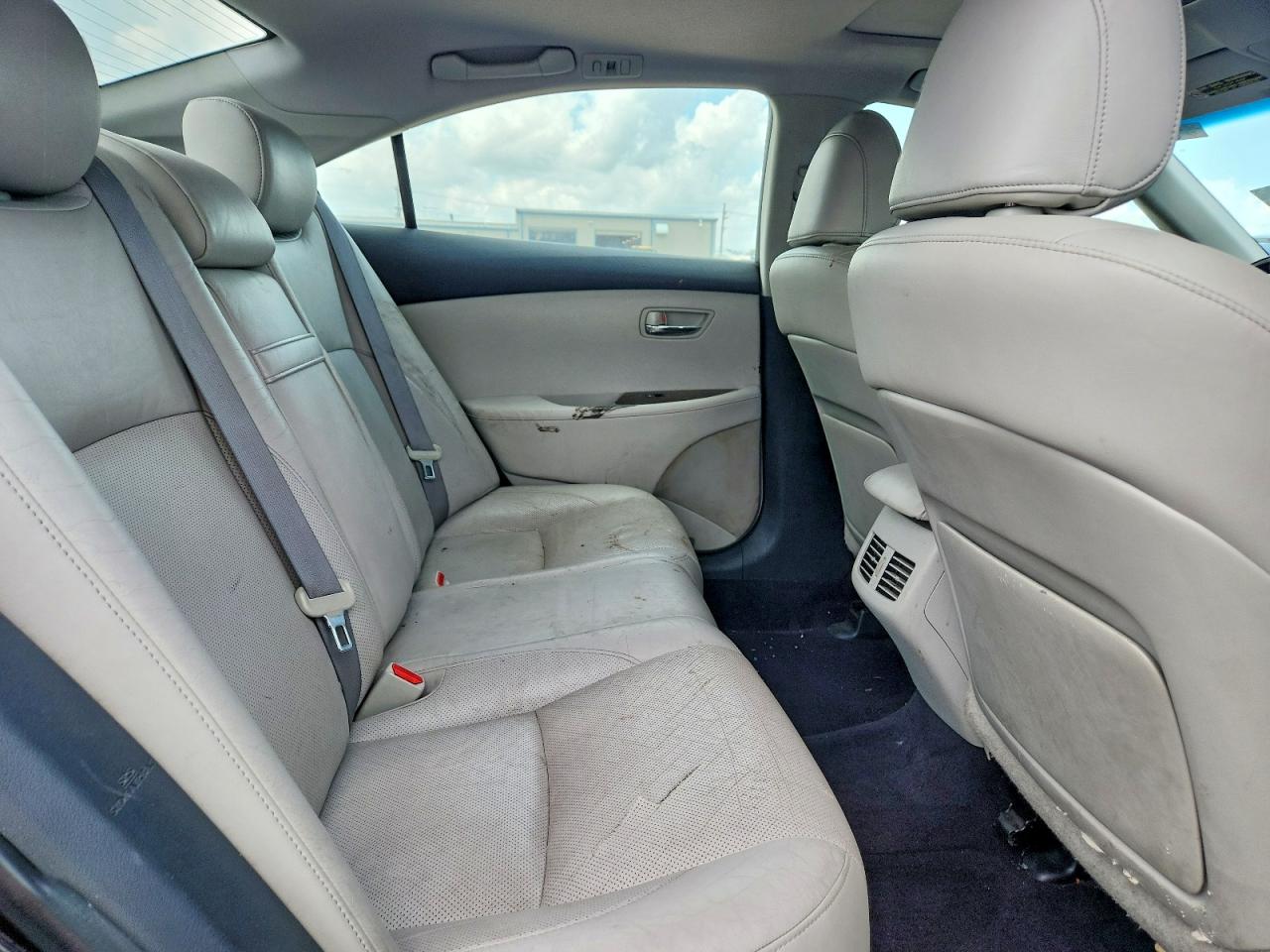 2011 Lexus Es 350 Серый vin: JTHBK1EG1B2437901