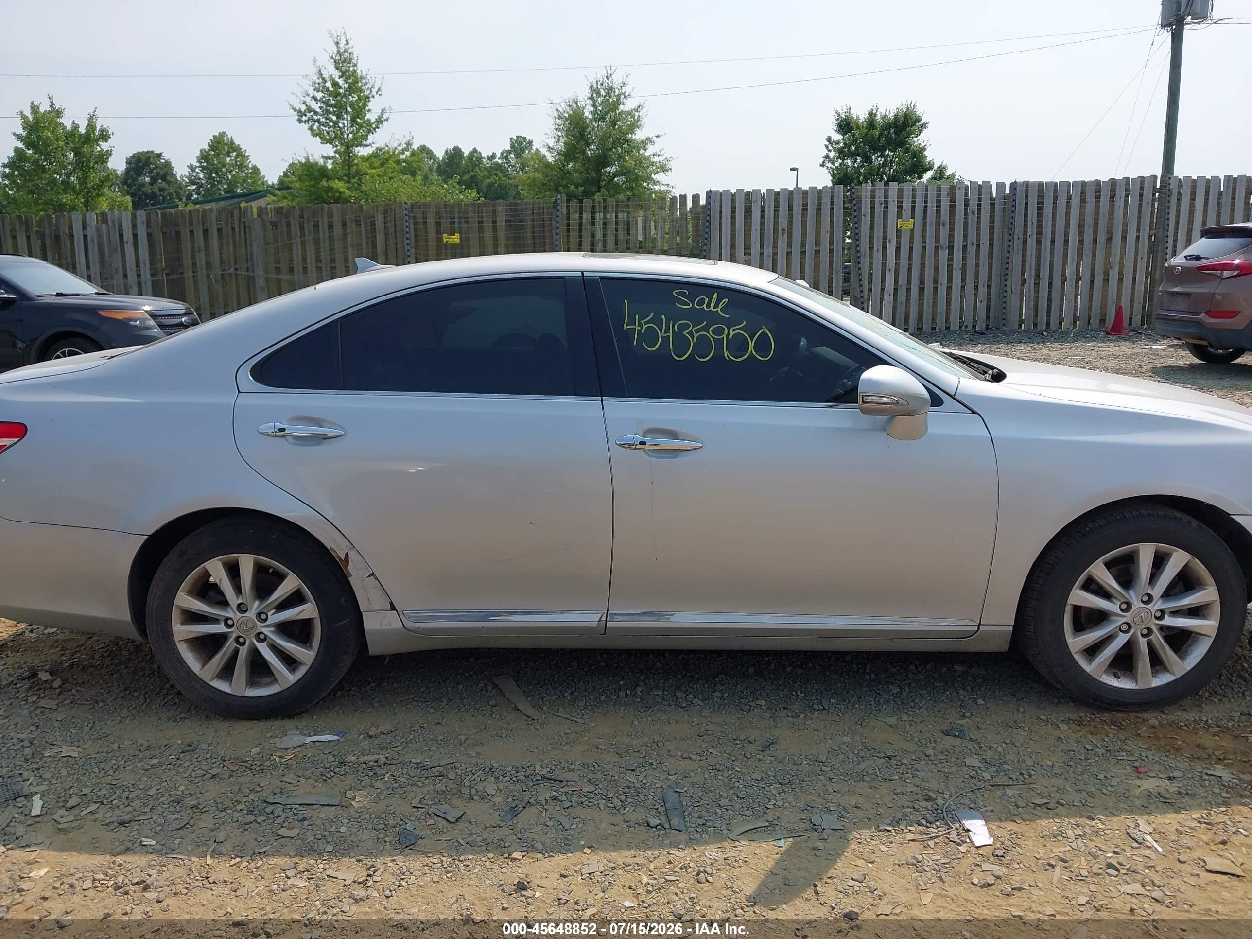 2011 Lexus Es 350   Silver vin: JTHBK1EG1B2451278