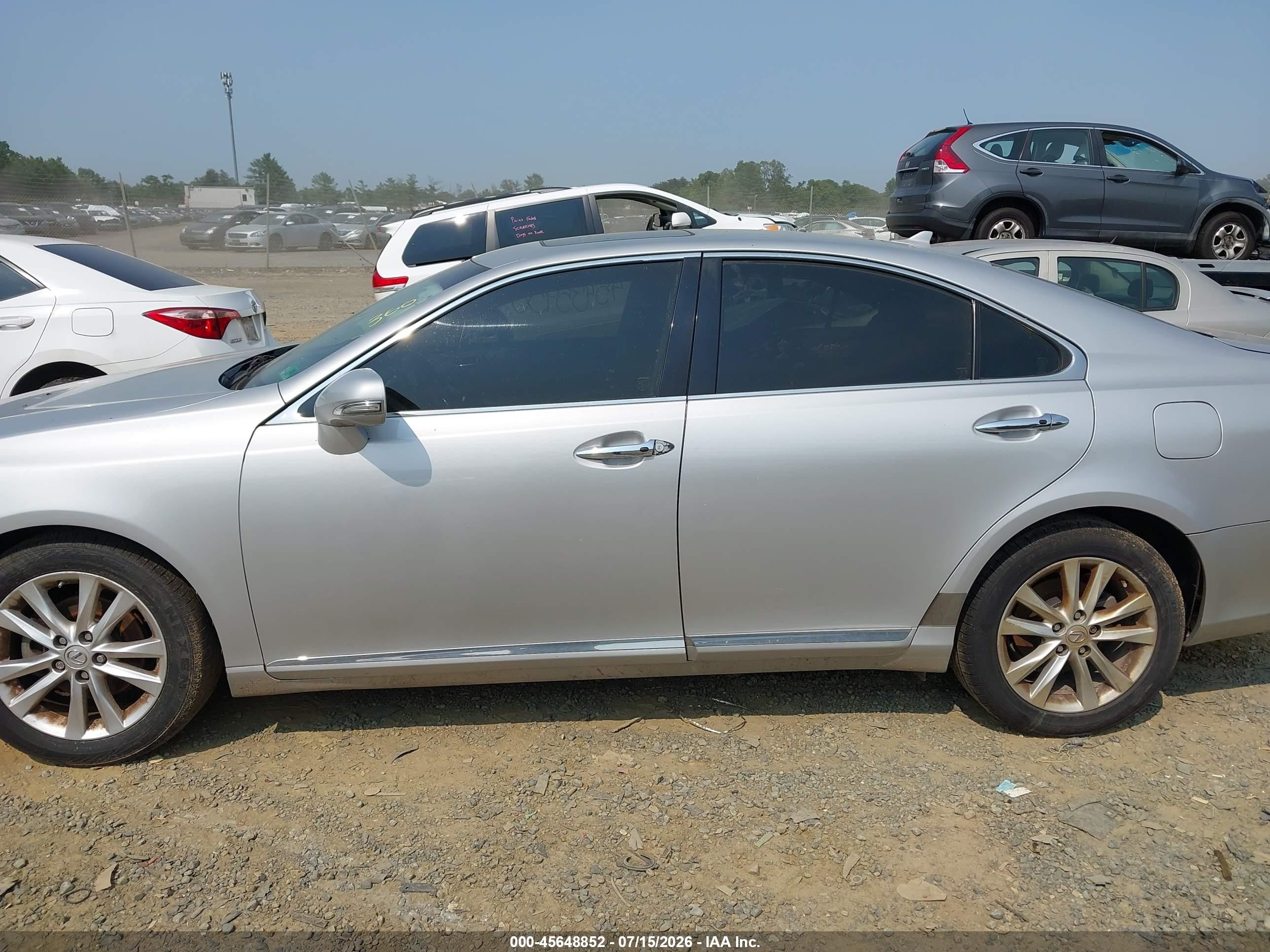 2011 Lexus Es 350   Silver vin: JTHBK1EG1B2451278