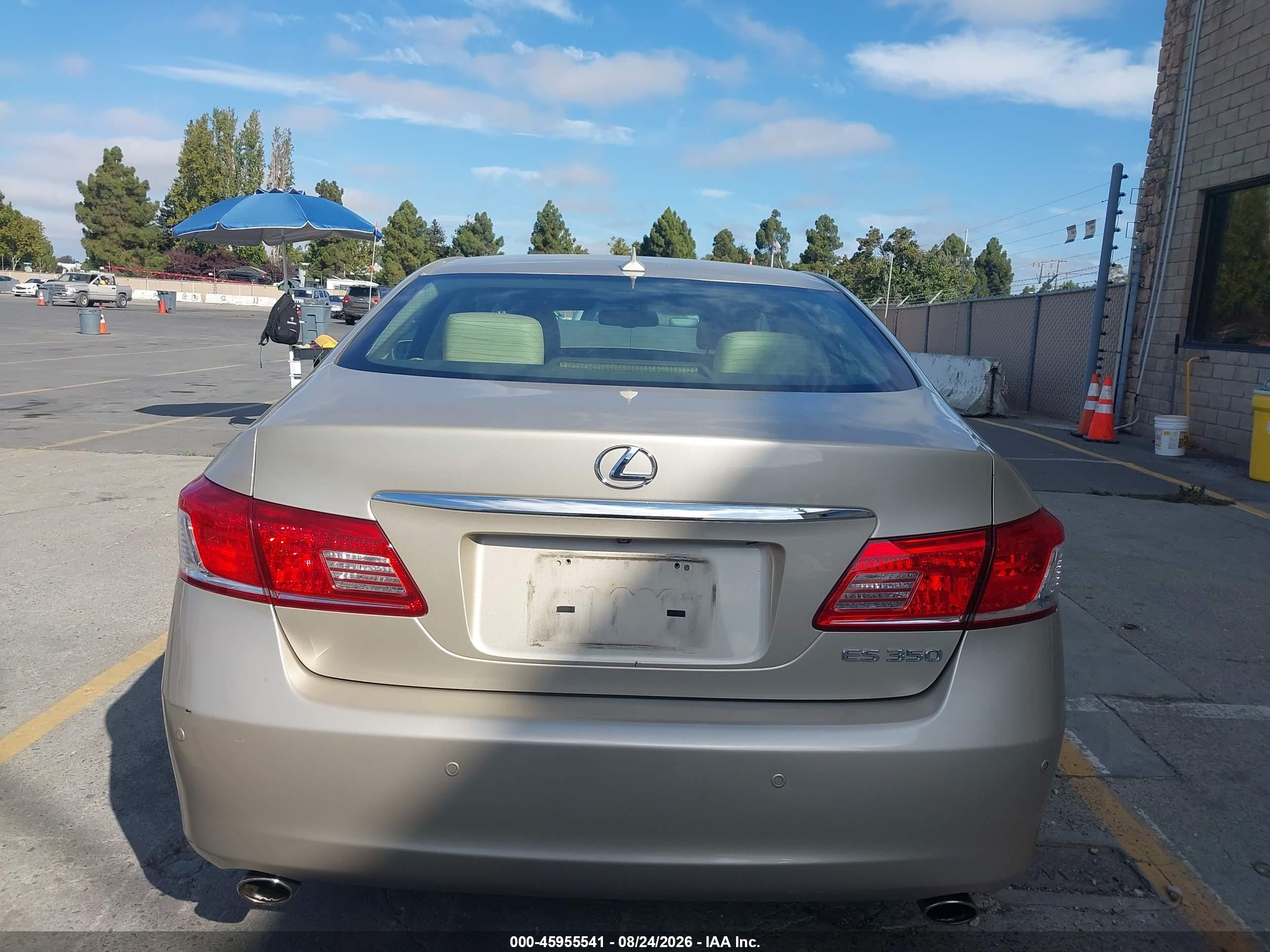 2011 Lexus Es 350   Золотой vin: JTHBK1EG1B2456867