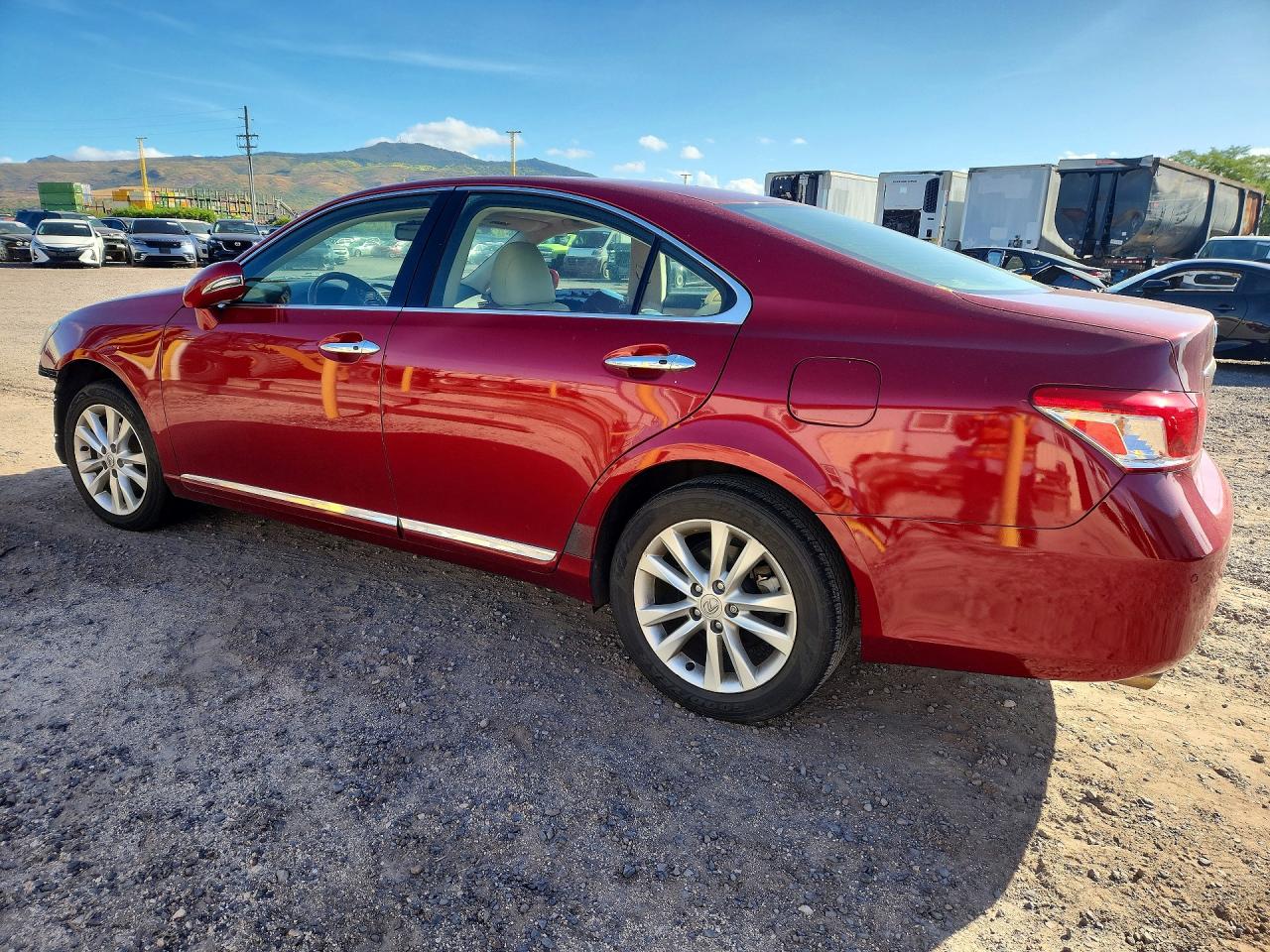 2011 Lexus Es 350 Red vin: JTHBK1EG1B2463950