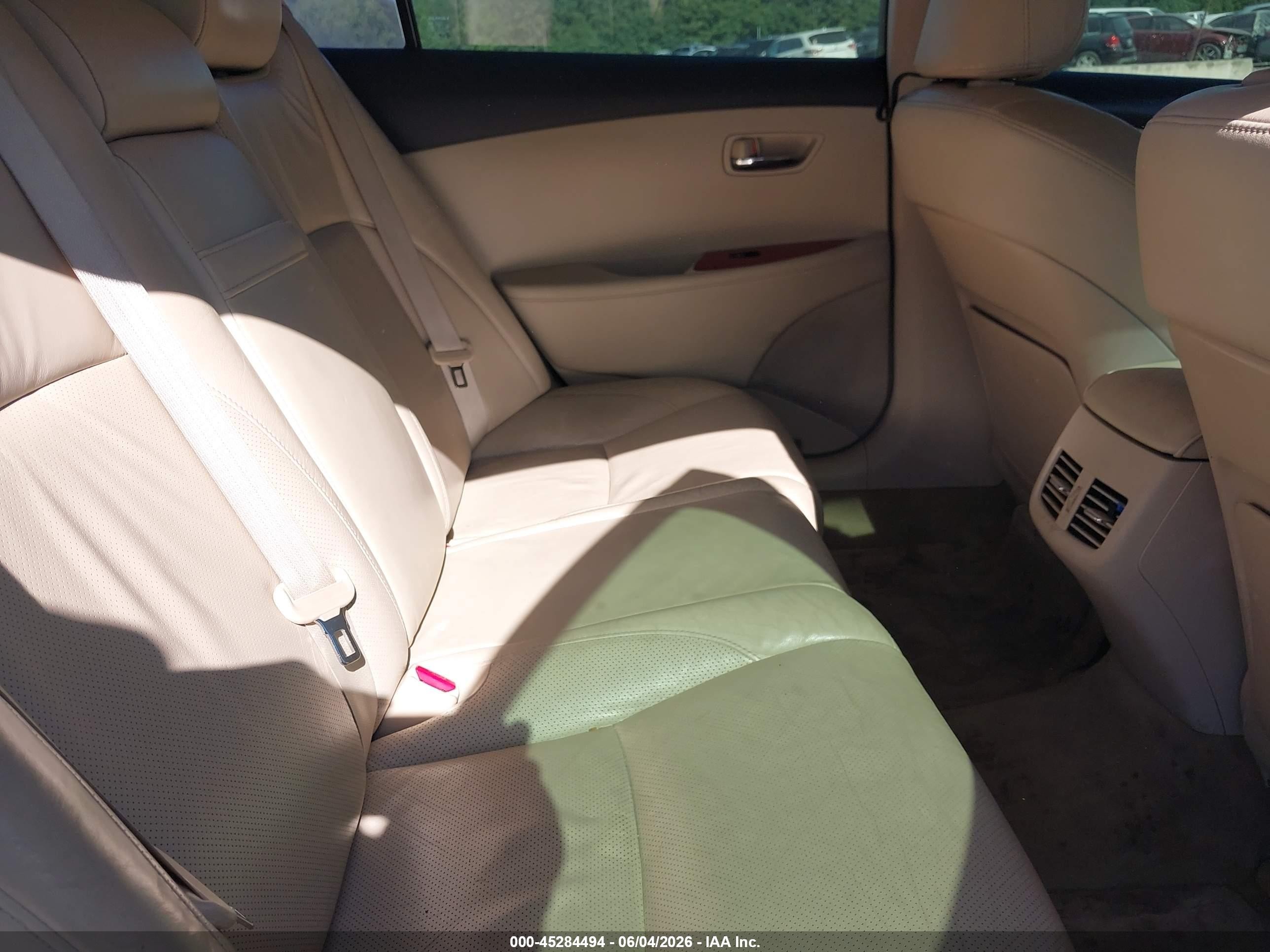 2012 Lexus Es 350   White vin: JTHBK1EG1C2474951