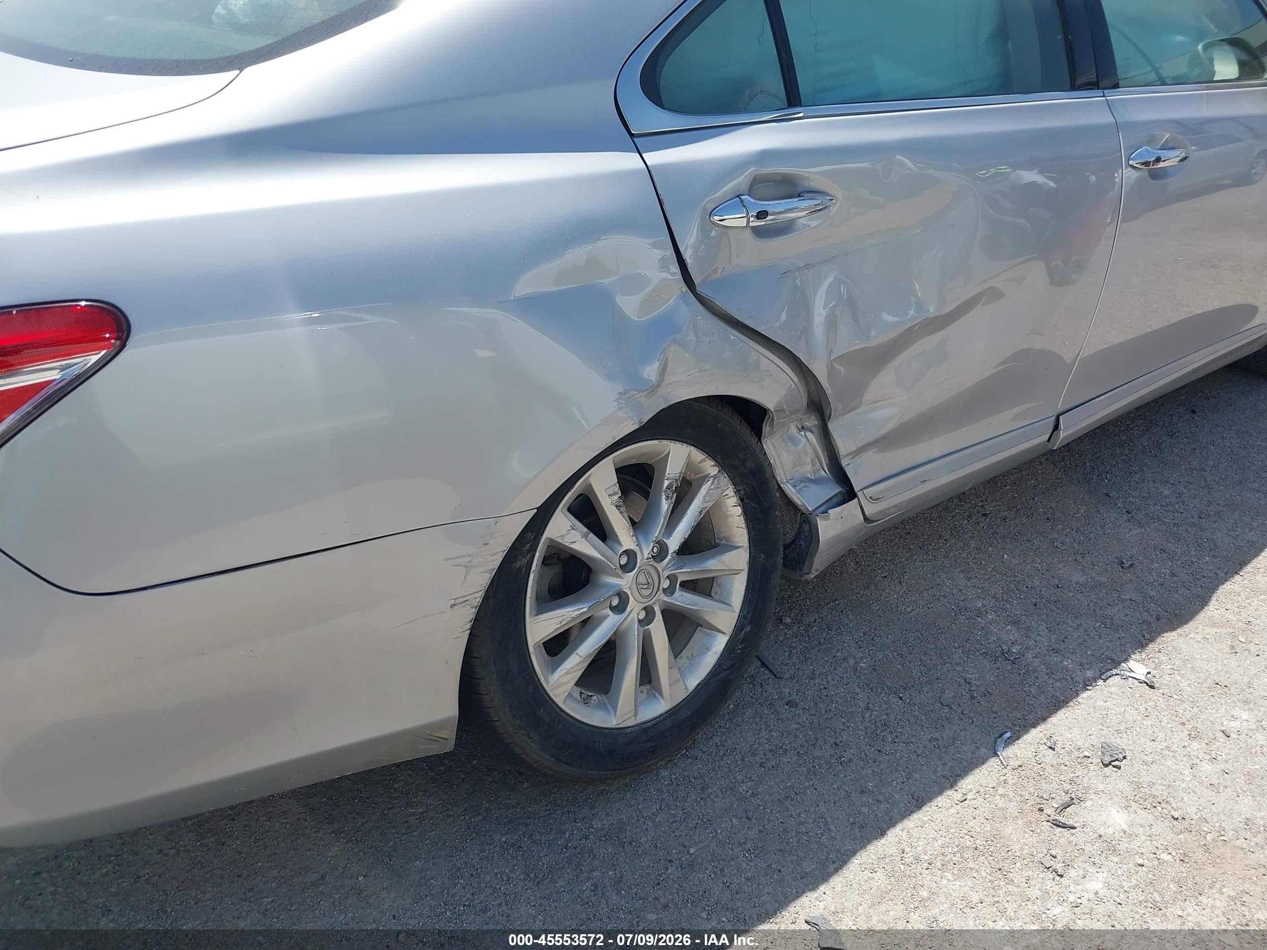 2012 Lexus Es 350   Silver vin: JTHBK1EG1C2501730