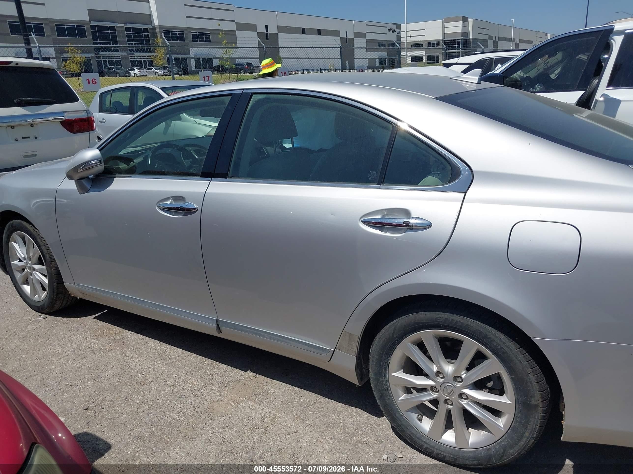 2012 Lexus Es 350   Silver vin: JTHBK1EG1C2501730