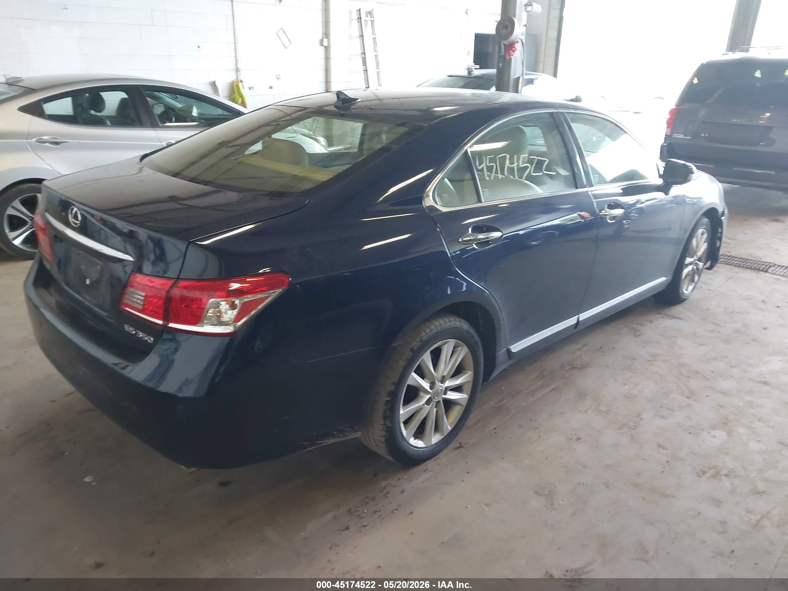 2012 Lexus Es 350 Blue vin: JTHBK1EG1C2507186