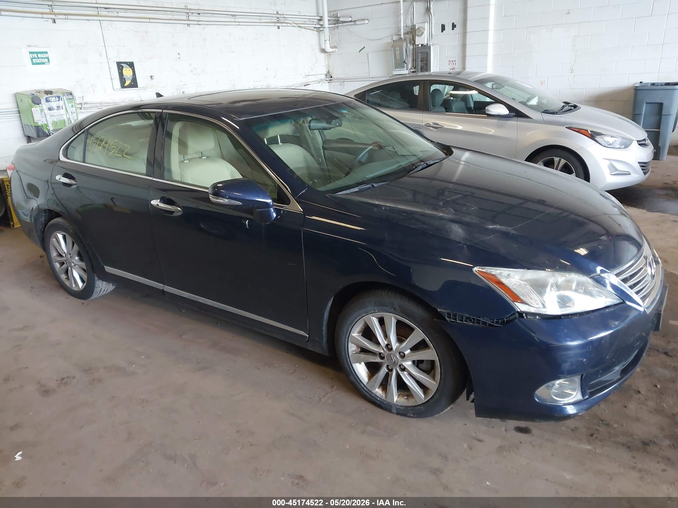 2012 Lexus Es 350 Blue vin: JTHBK1EG1C2507186