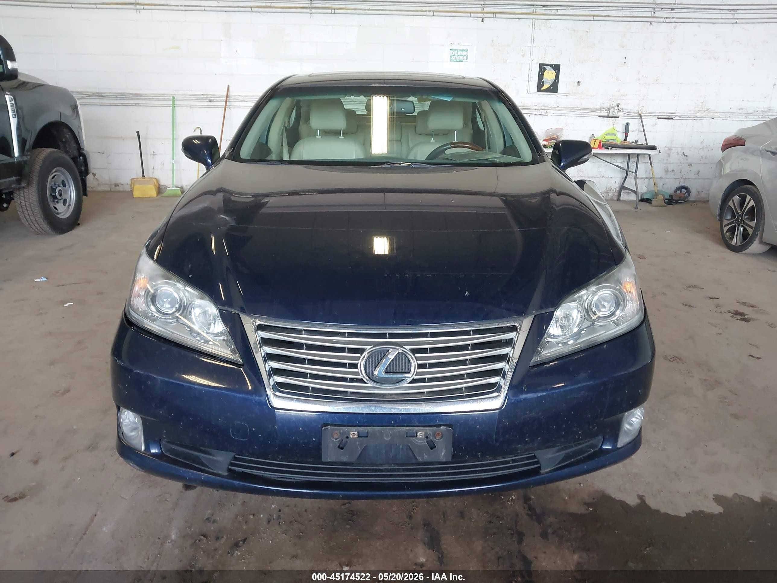 2012 Lexus Es 350 Blue vin: JTHBK1EG1C2507186