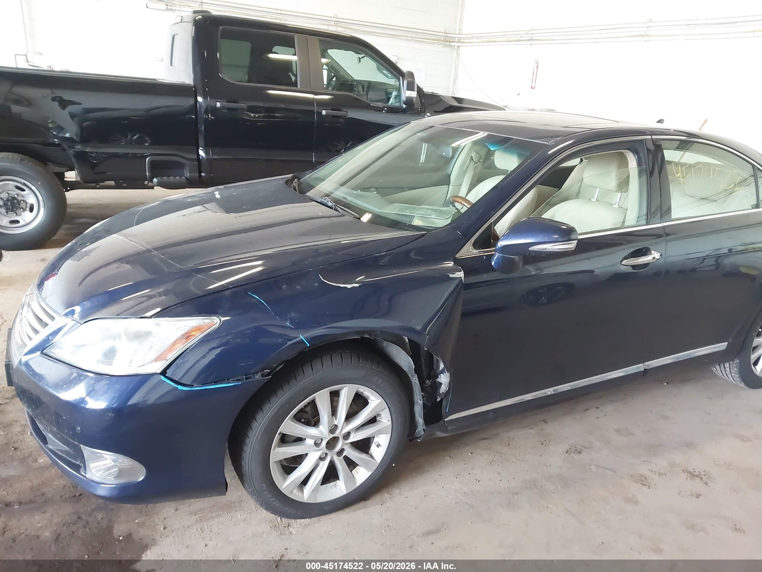 2012 Lexus Es 350 Blue vin: JTHBK1EG1C2507186