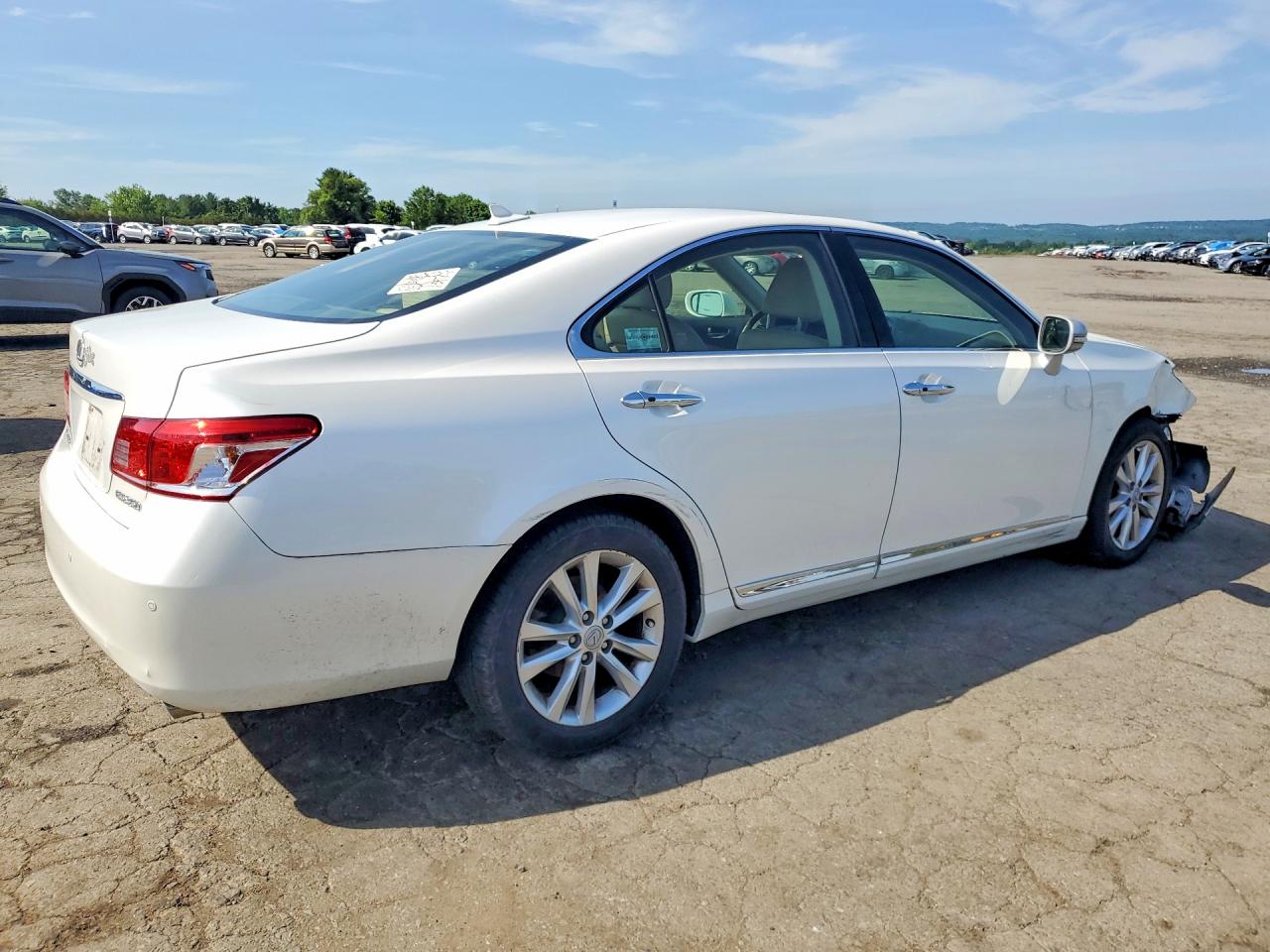 2010 Lexus Es 350 White vin: JTHBK1EG2A2345565