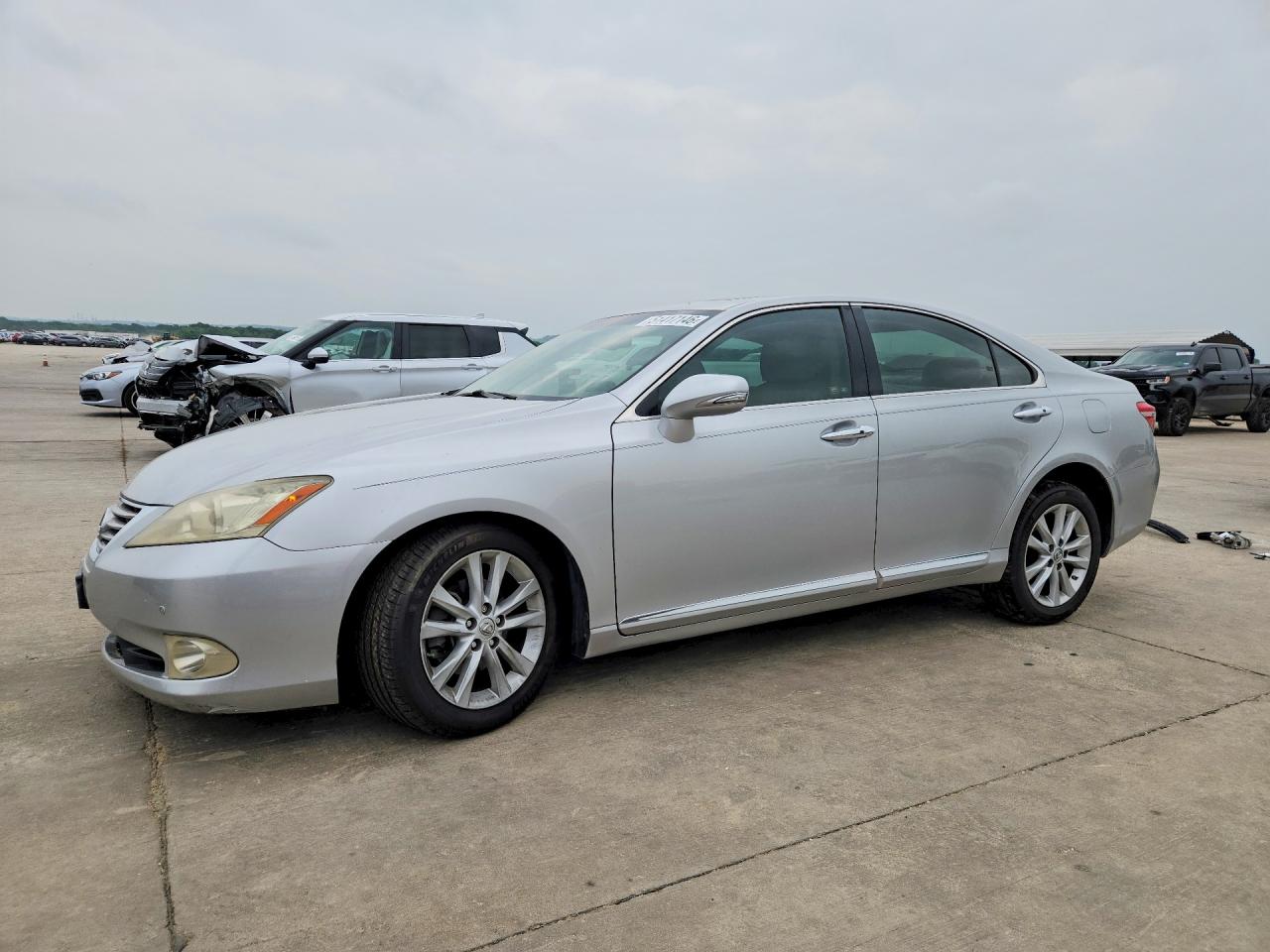 2010 Lexus Es 350 Silver vin: JTHBK1EG2A2359787