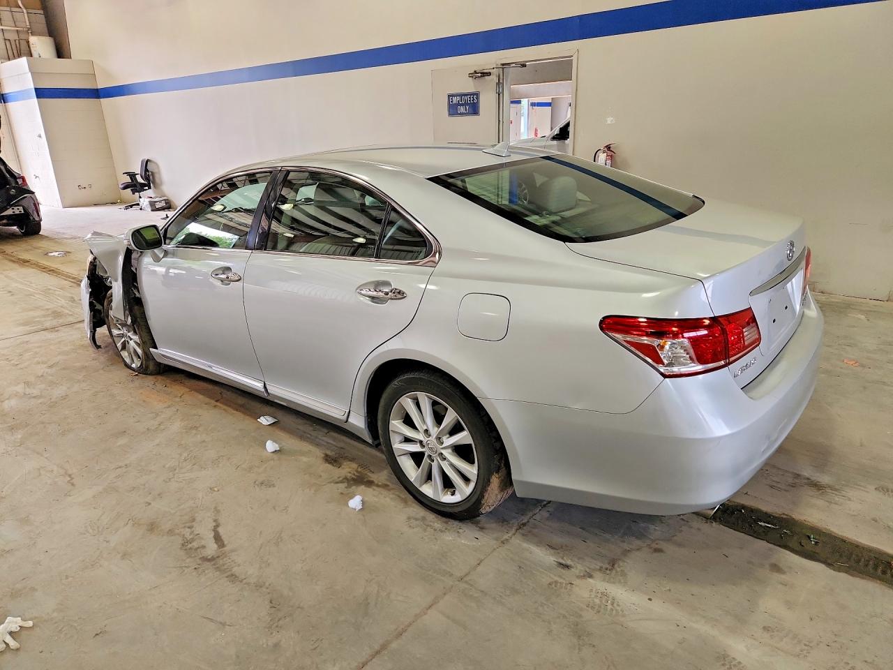 2010 Lexus Es 350 Серебряный vin: JTHBK1EG2A2366027