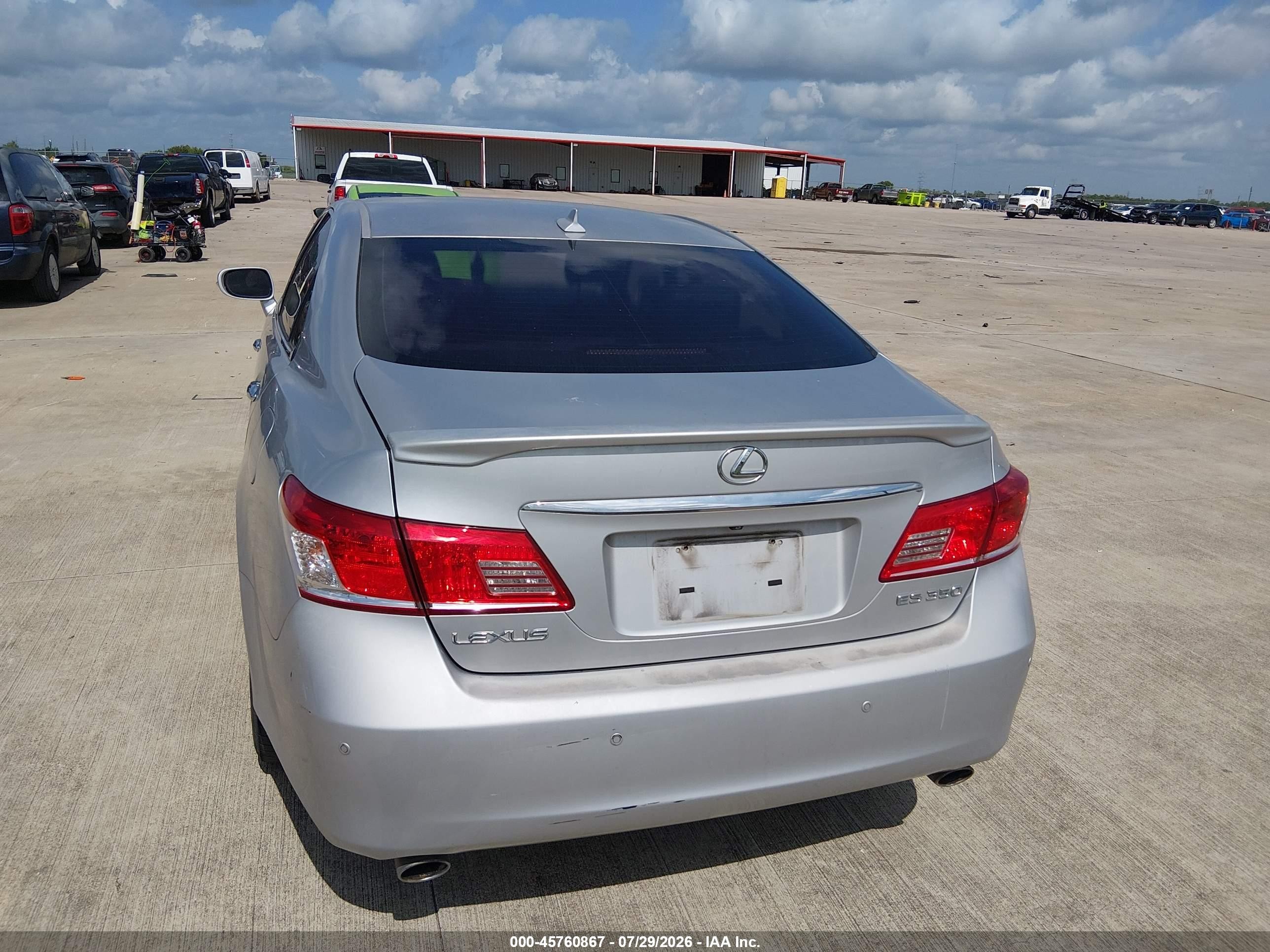 2010 Lexus Es 350   Серебряный vin: JTHBK1EG2A2393406