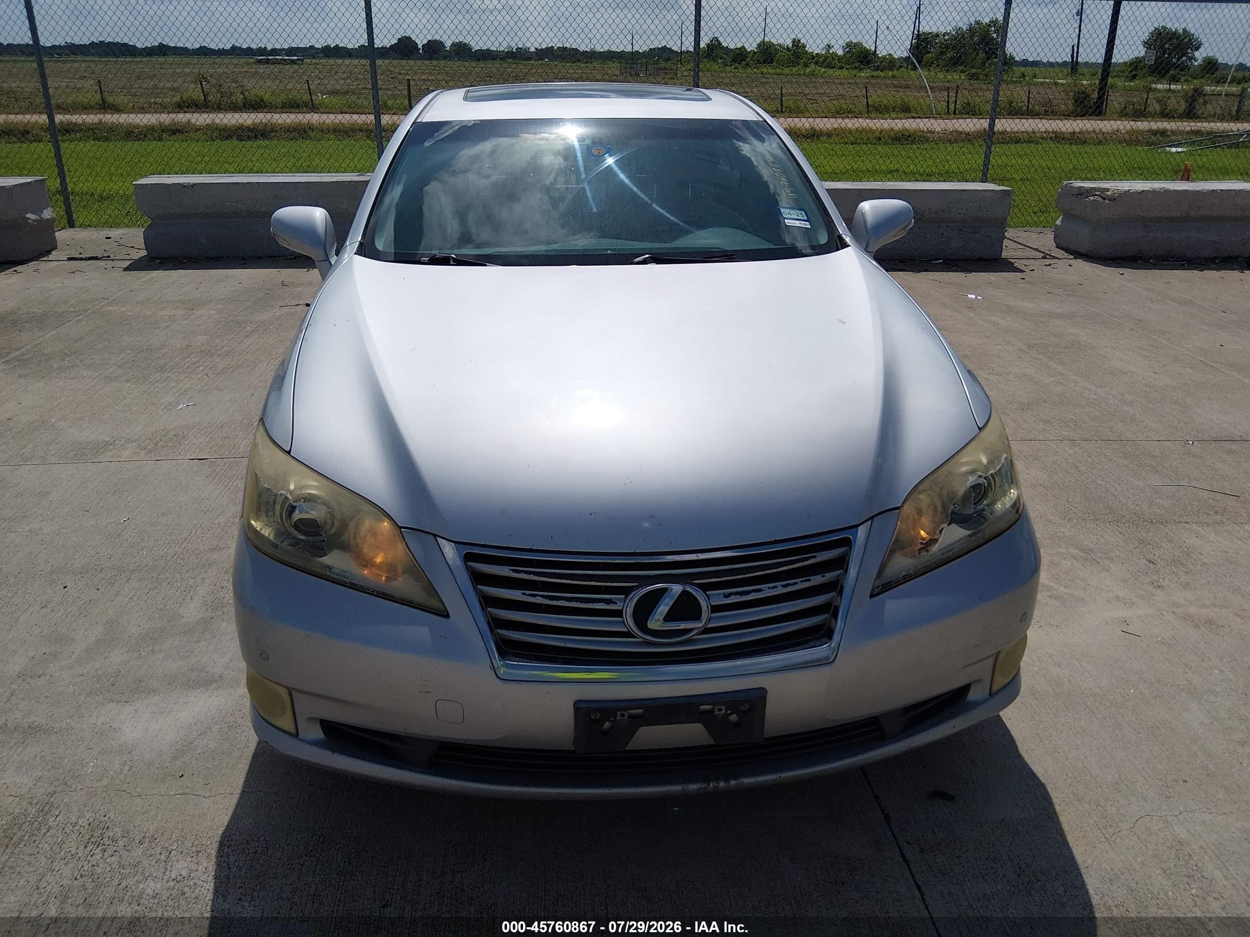 2010 Lexus Es 350   Серебряный vin: JTHBK1EG2A2393406