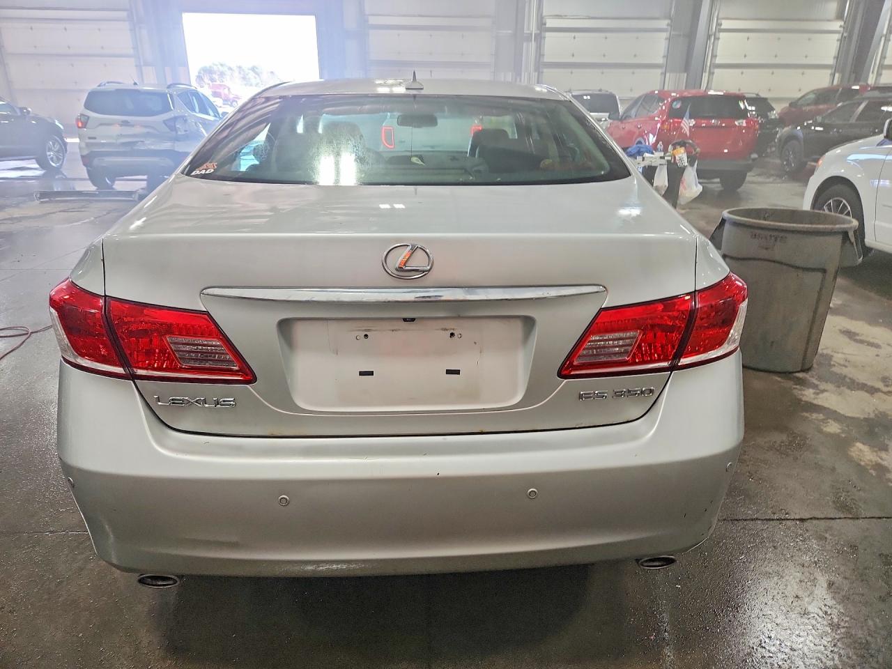 2010 Lexus Es 350 Base Silver vin: JTHBK1EG2A2405795
