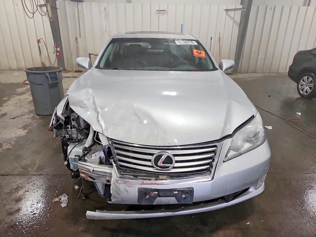 2010 Lexus Es 350 Base Silver vin: JTHBK1EG2A2405795