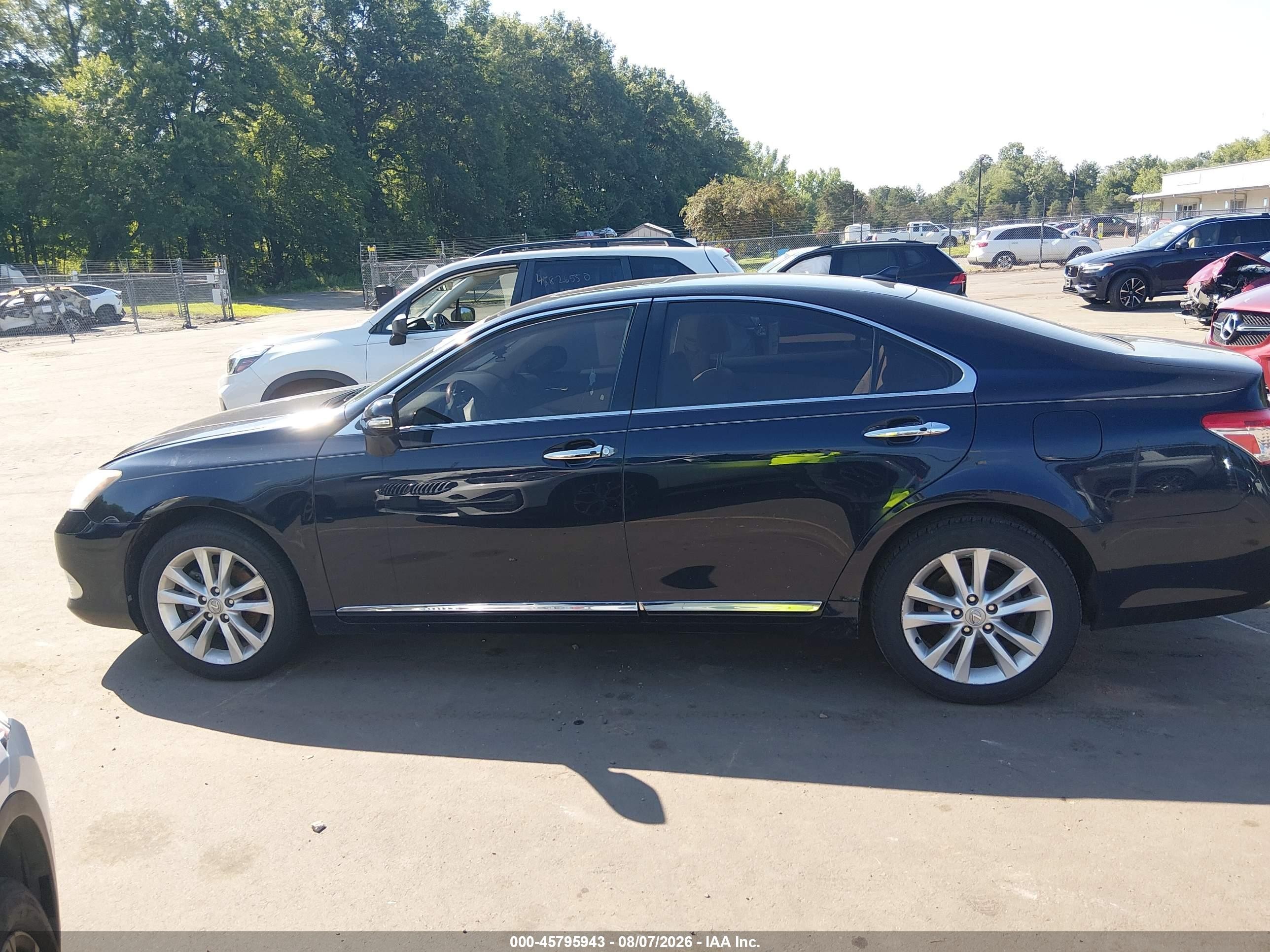 2010 Lexus Es 350   Dark Blue vin: JTHBK1EG2A2408034