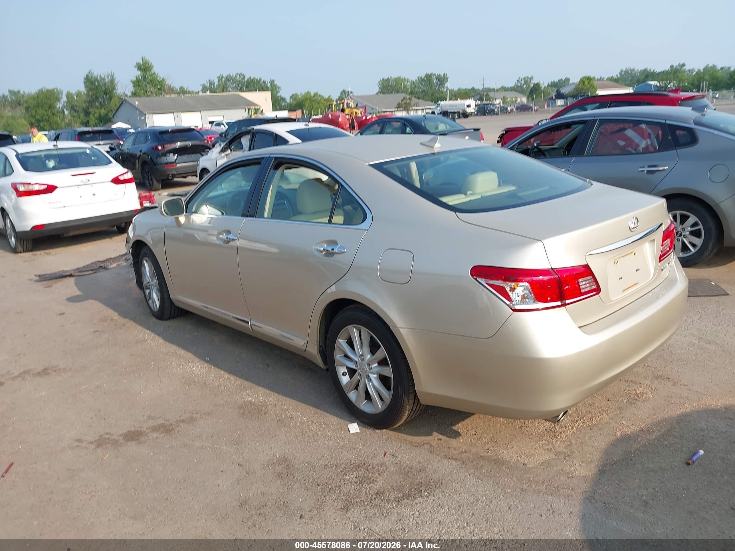 2011 Lexus Es 350   Champagne vin: JTHBK1EG2B2414868