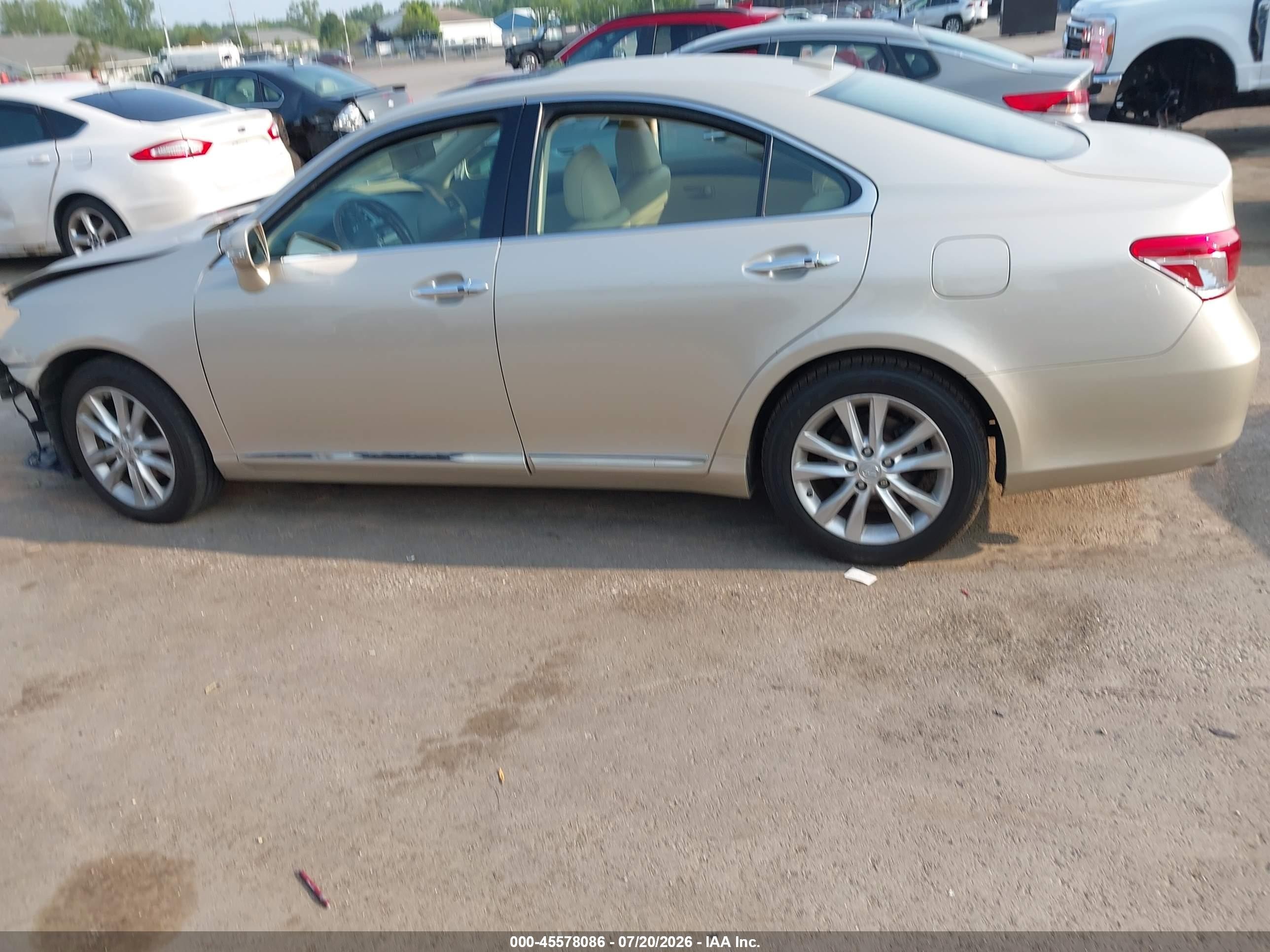 2011 Lexus Es 350   Champagne vin: JTHBK1EG2B2414868