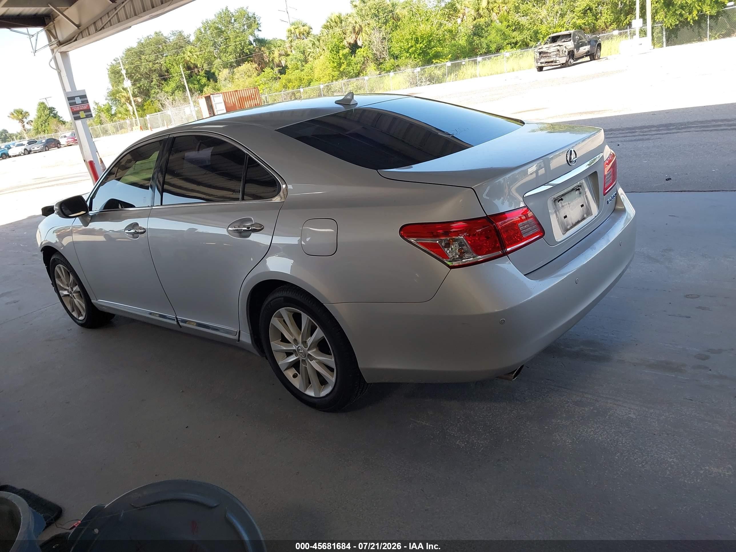 2011 Lexus Es 350   Silver vin: JTHBK1EG2B2428642