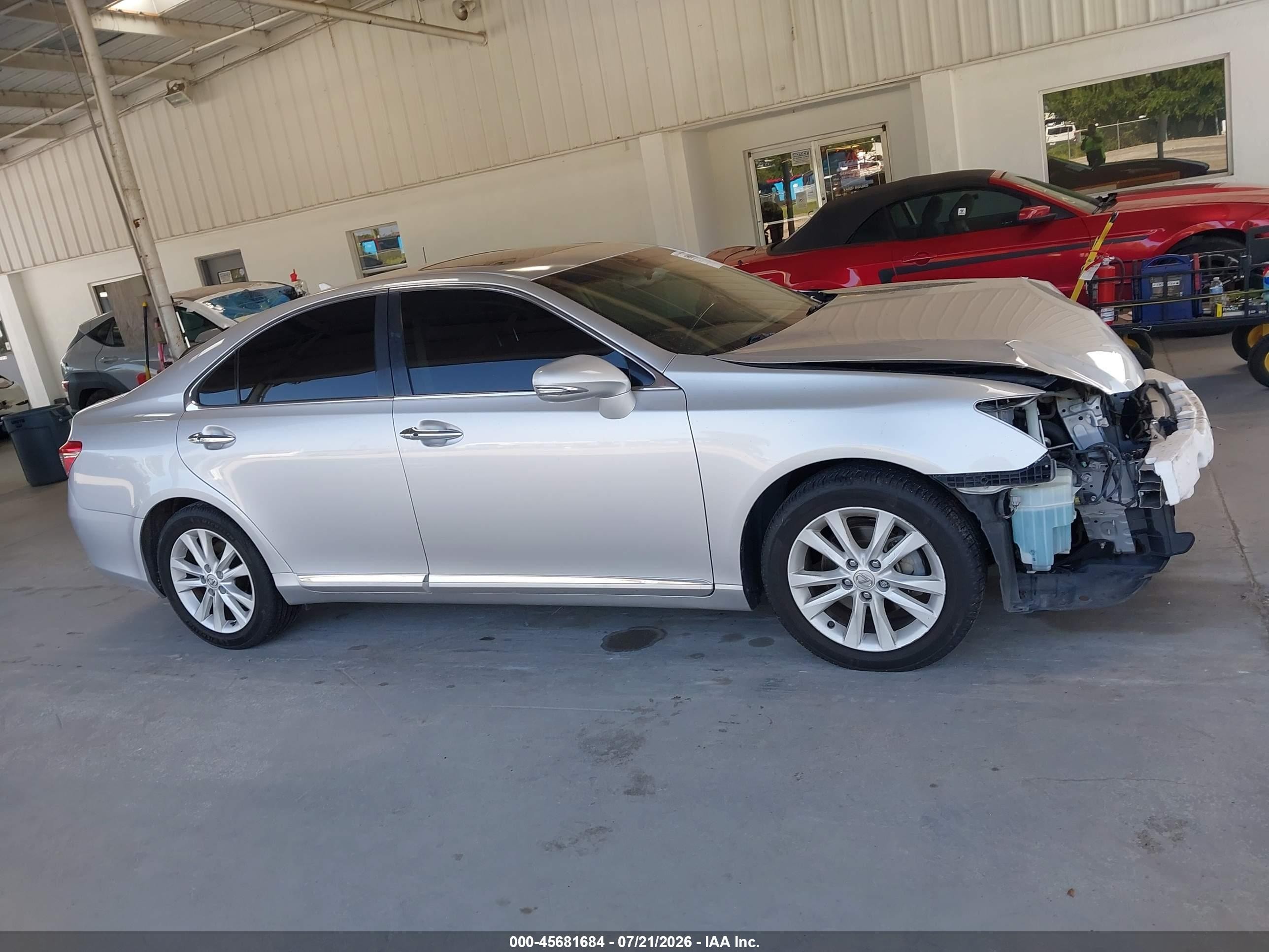 2011 Lexus Es 350   Silver vin: JTHBK1EG2B2428642