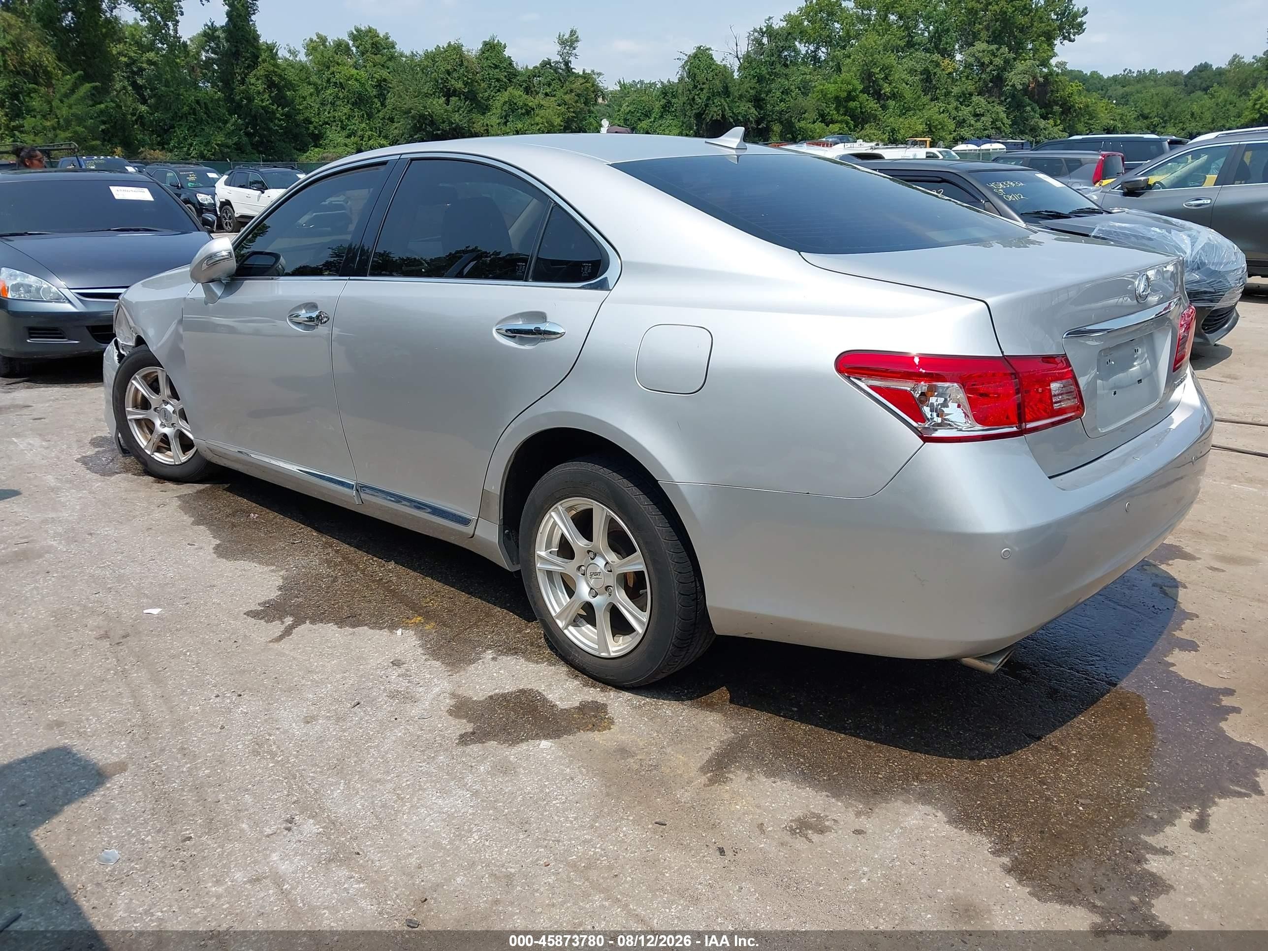 2011 Lexus Es 350   Silver vin: JTHBK1EG2B2442640